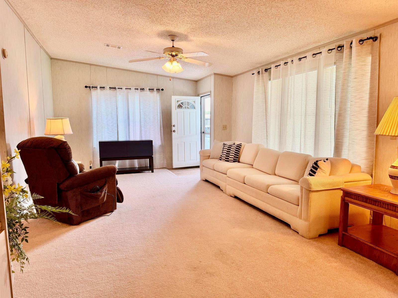 407 NE 8TH Avenue, Okeechobee FL 34972 photo 3