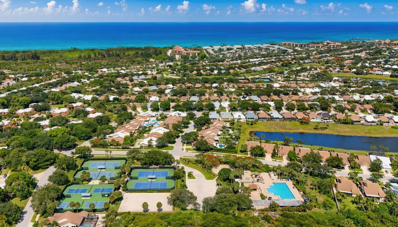 325 LEEWARD Drive, Jupiter FL 33477 photo 2