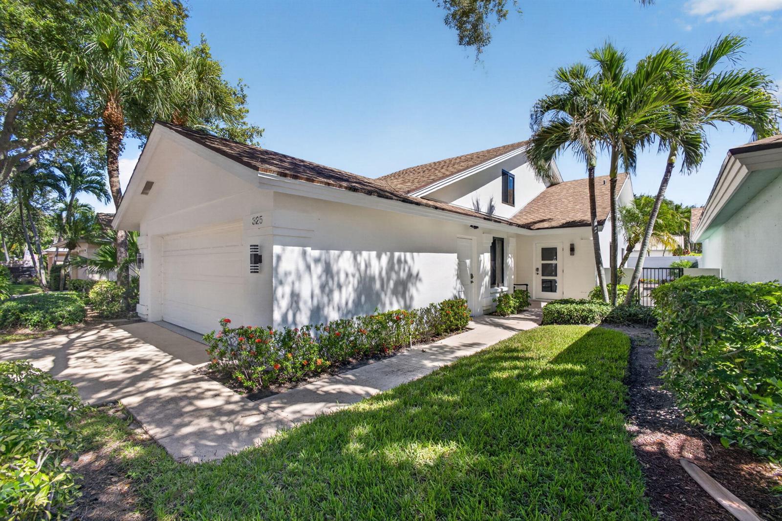 325 LEEWARD Drive, Jupiter FL 33477 photo 5