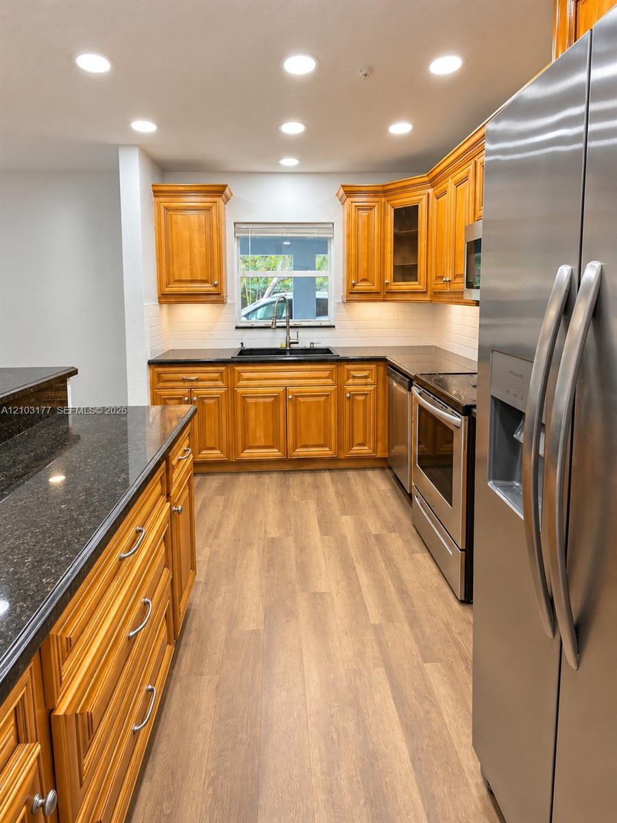 621 S 24th Ave, Hollywood FL 33020 photo 3