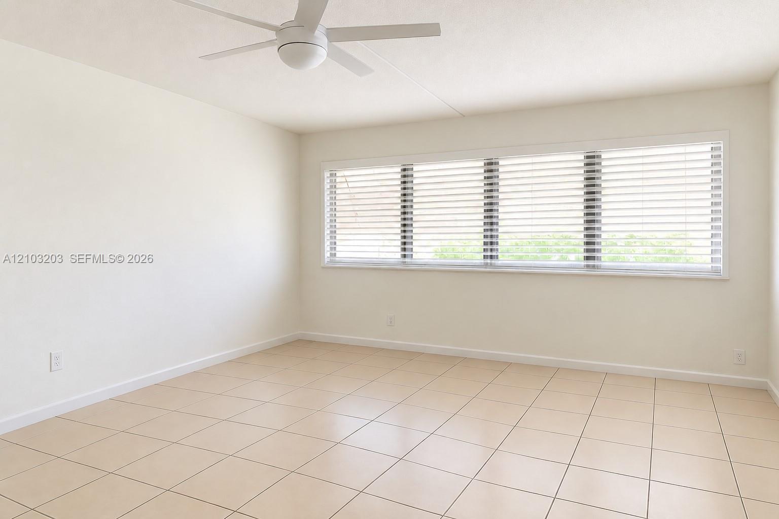 215 SE 3rd Ave # 304B, Hallandale Beach FL 33009 photo 2