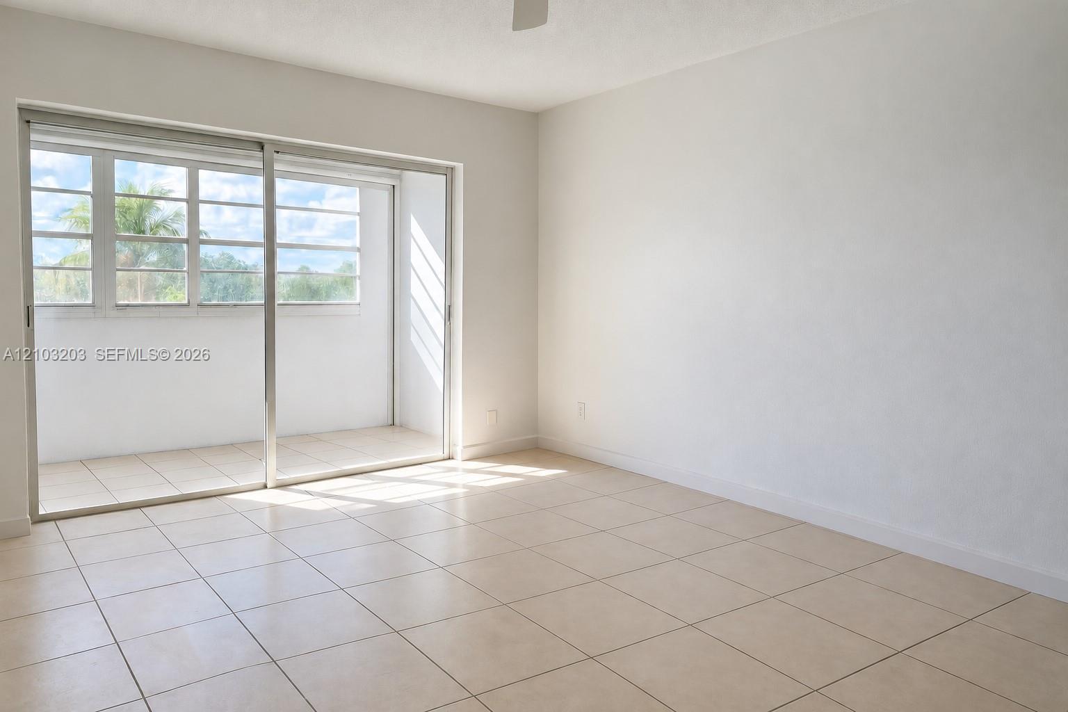215 SE 3rd Ave # 304B, Hallandale Beach FL 33009 photo 4