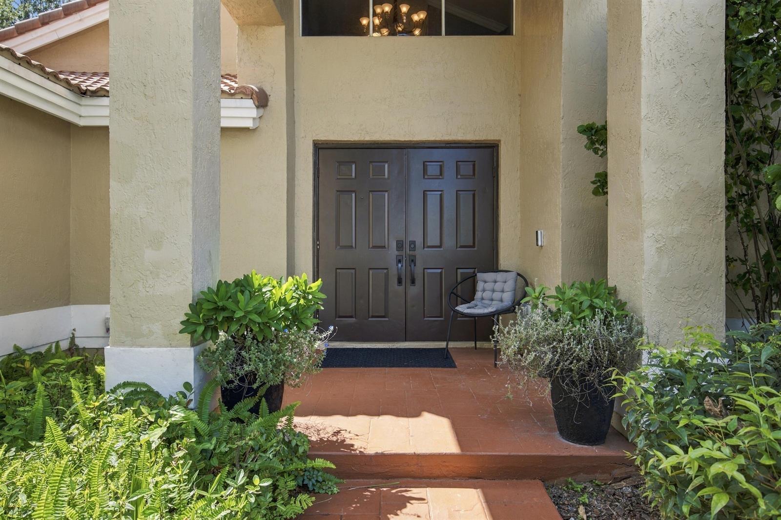 20104 NW 9TH Drive, Pembroke Pines FL 33029 photo 5