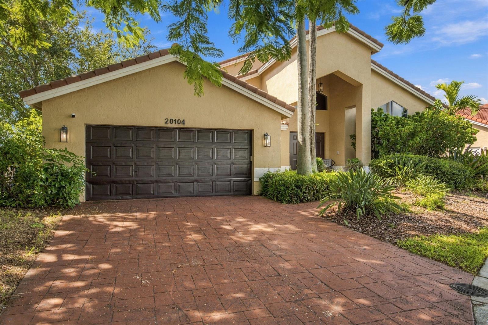 20104 NW 9TH Drive, Pembroke Pines FL 33029 photo 4