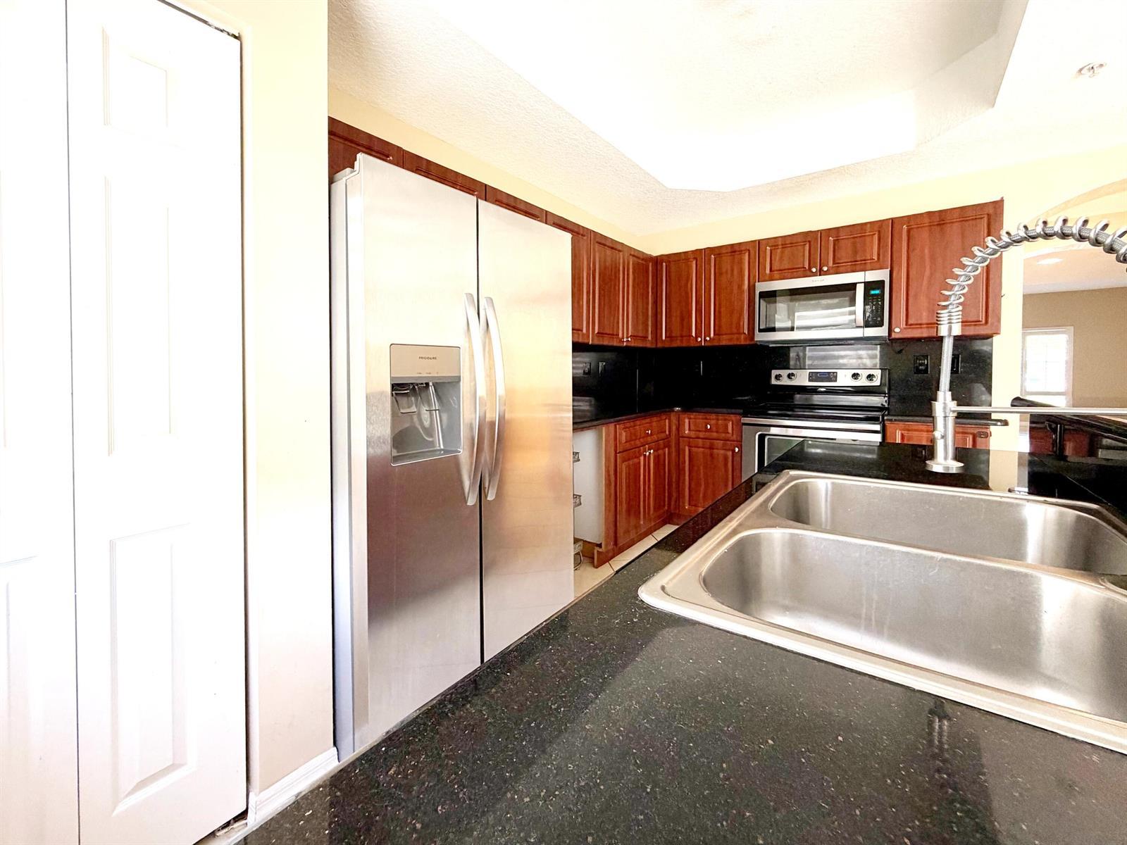 975 SW 143RD # 1507, Pembroke Pines FL 33027 photo 5