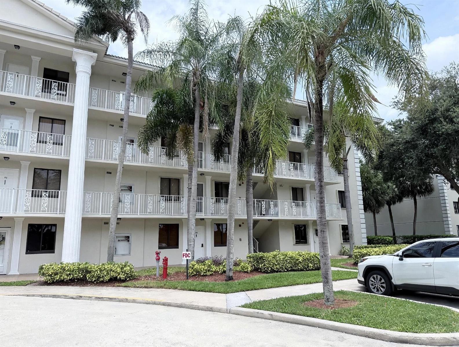 6025 Balboa Circle, Boca Raton FL 33433 photo 2