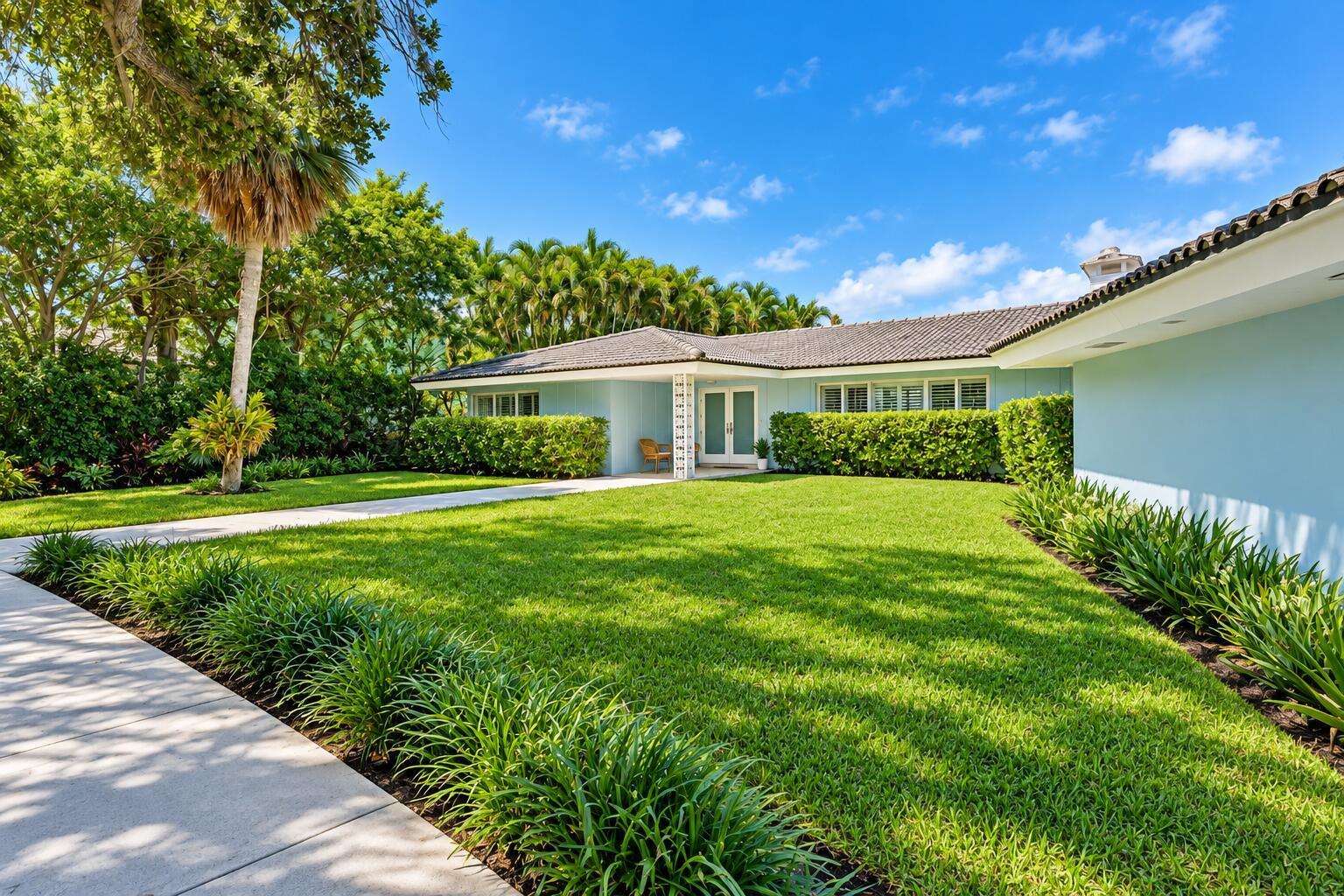 1141 BANYAN Road, Boca Raton FL 33432 photo 3