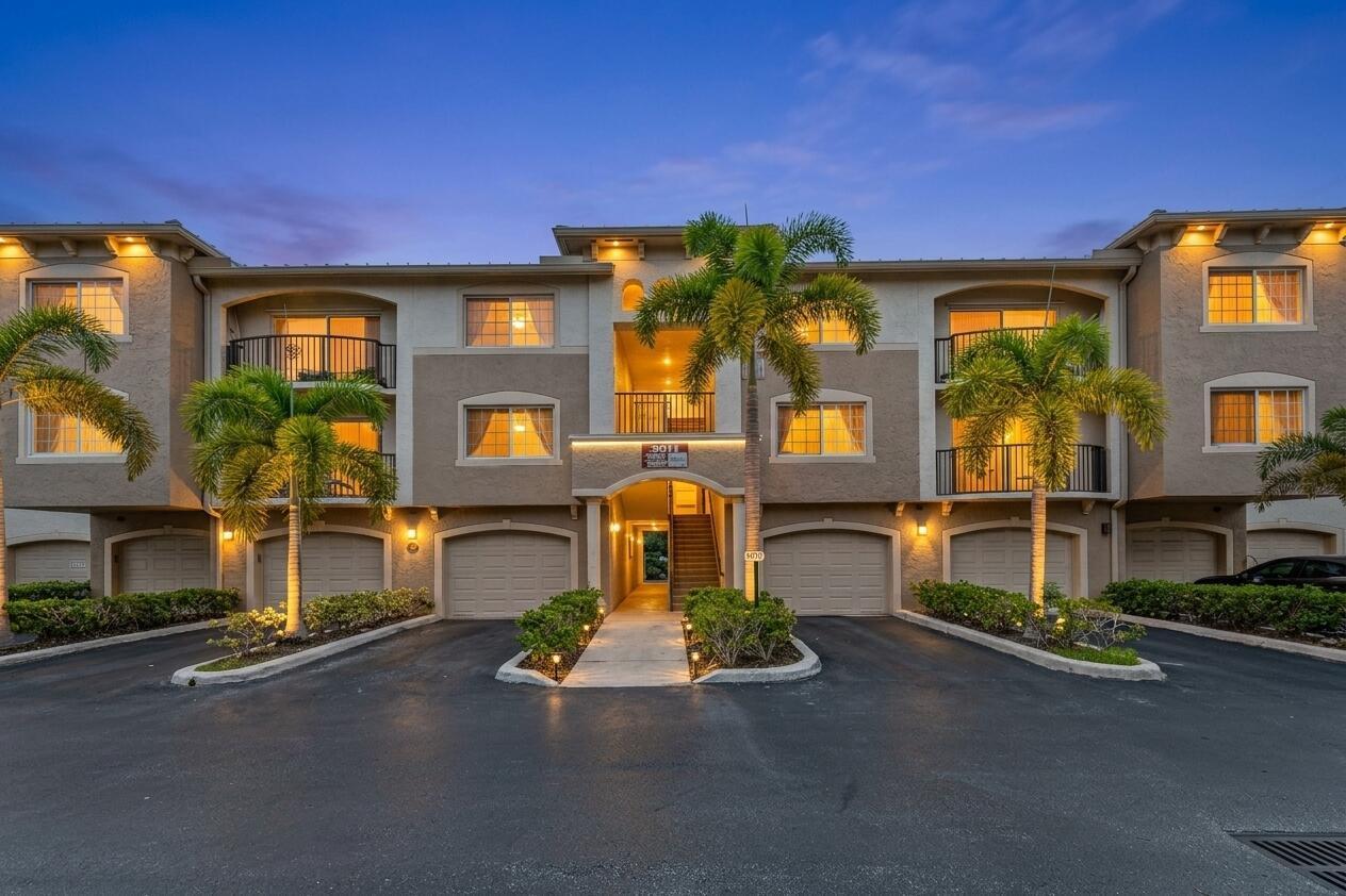 200 Crestwood Court N # 211, Royal Palm Beach FL 33411 photo 2