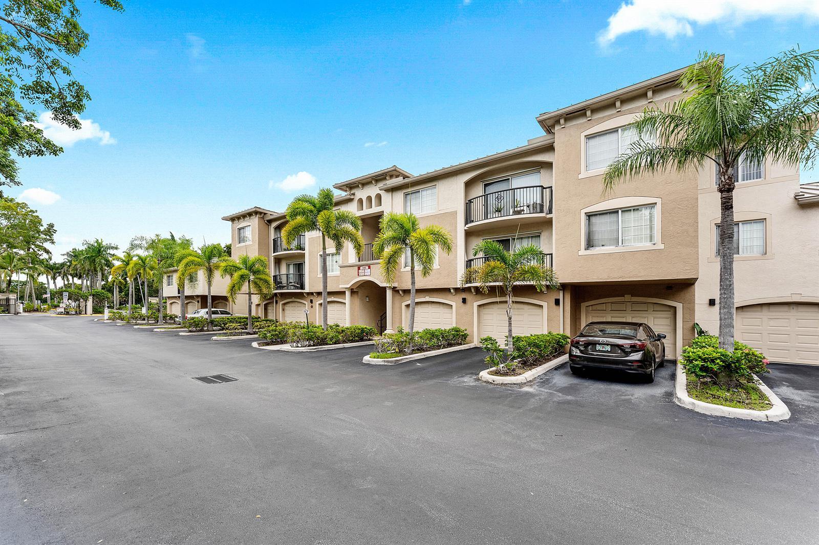 200 Crestwood Court N # 211, Royal Palm Beach FL 33411 photo 4