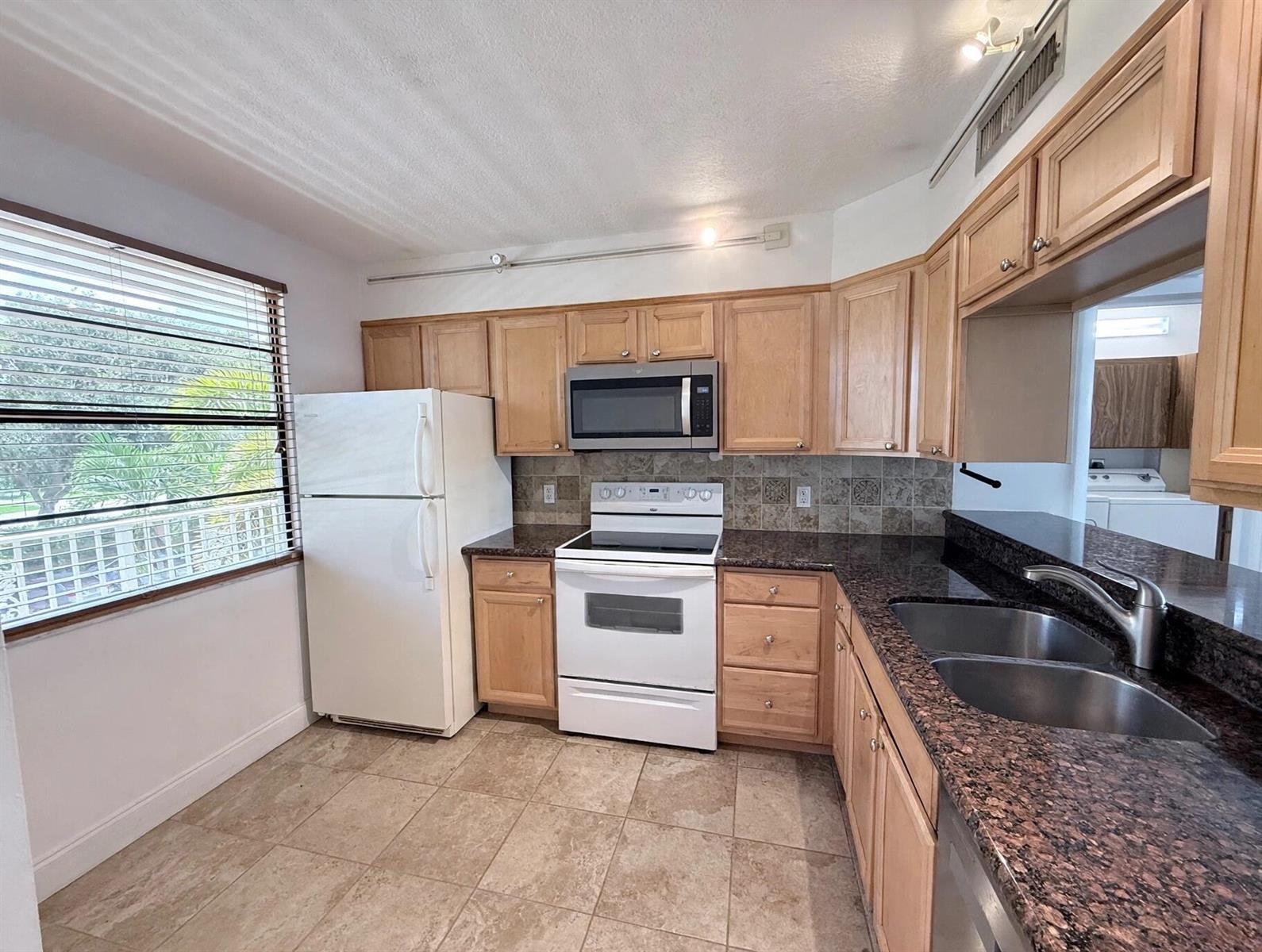 6025 Balboa Circle # 306, Boca Raton FL 33433 photo 4