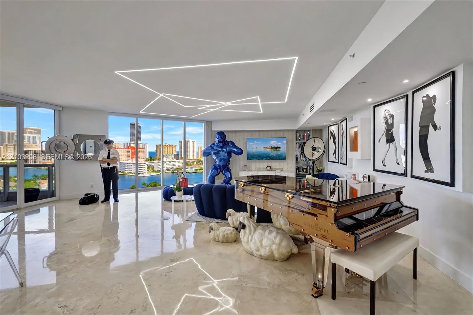 21200 Point Pl # 1204, Aventura FL 33180