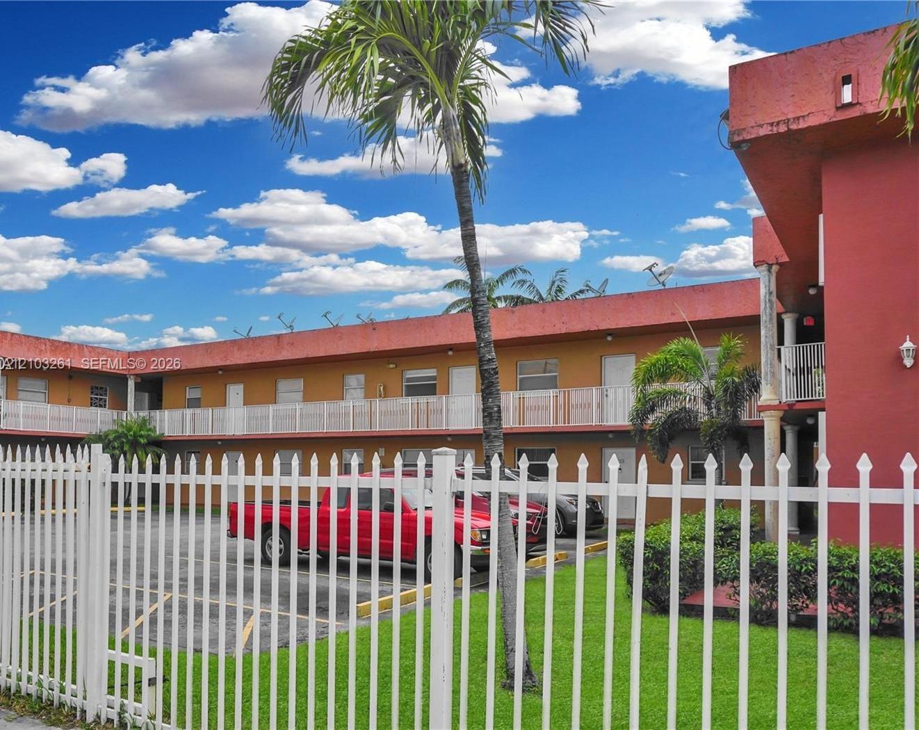 1265 W 24th St # 224, Hialeah FL 33010