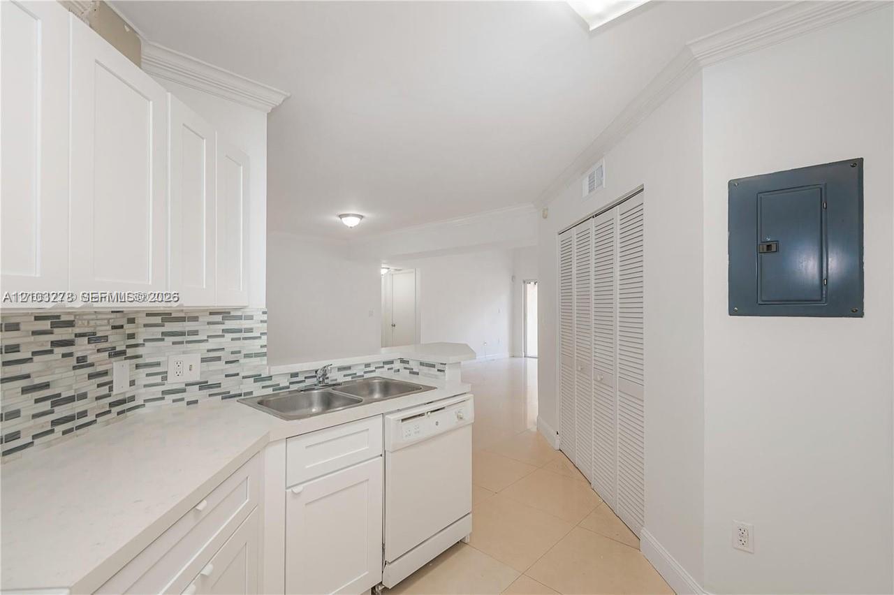6292 NW 186th St # 305, Hialeah FL 33015 photo 3
