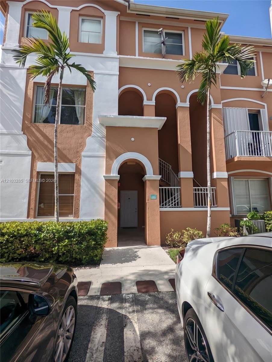 17650 NW 73rd Ave # 18, Hialeah FL 33015
