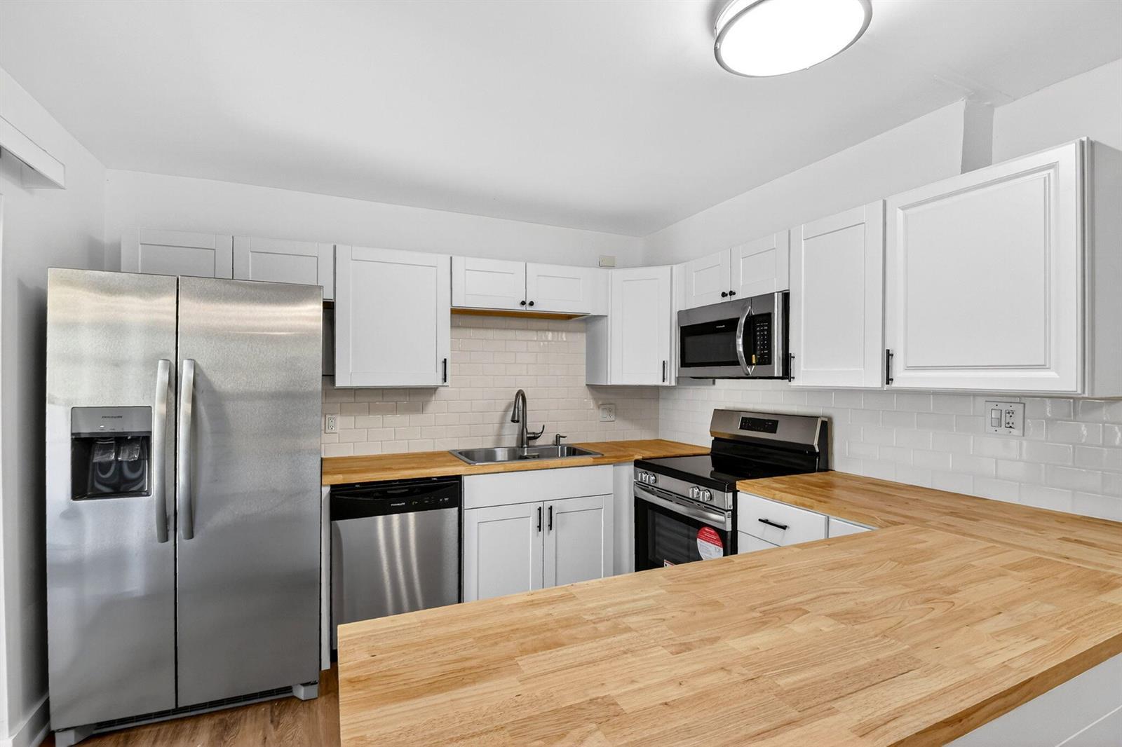 198 LAKE ARBOR Drive, Palm Springs FL 33461 photo 5