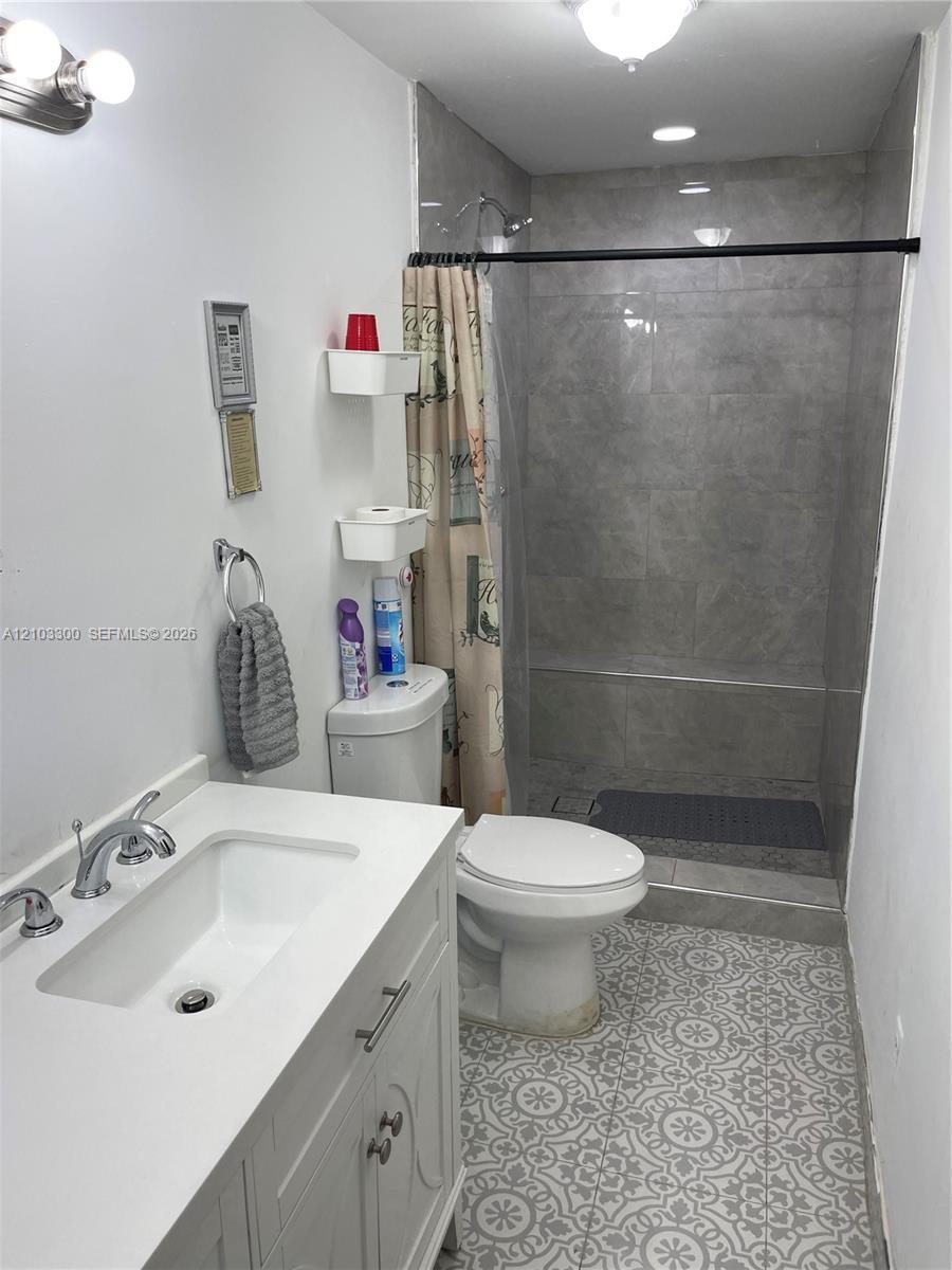 1331 NW 112th St # 1, Miami FL 33167 photo 5