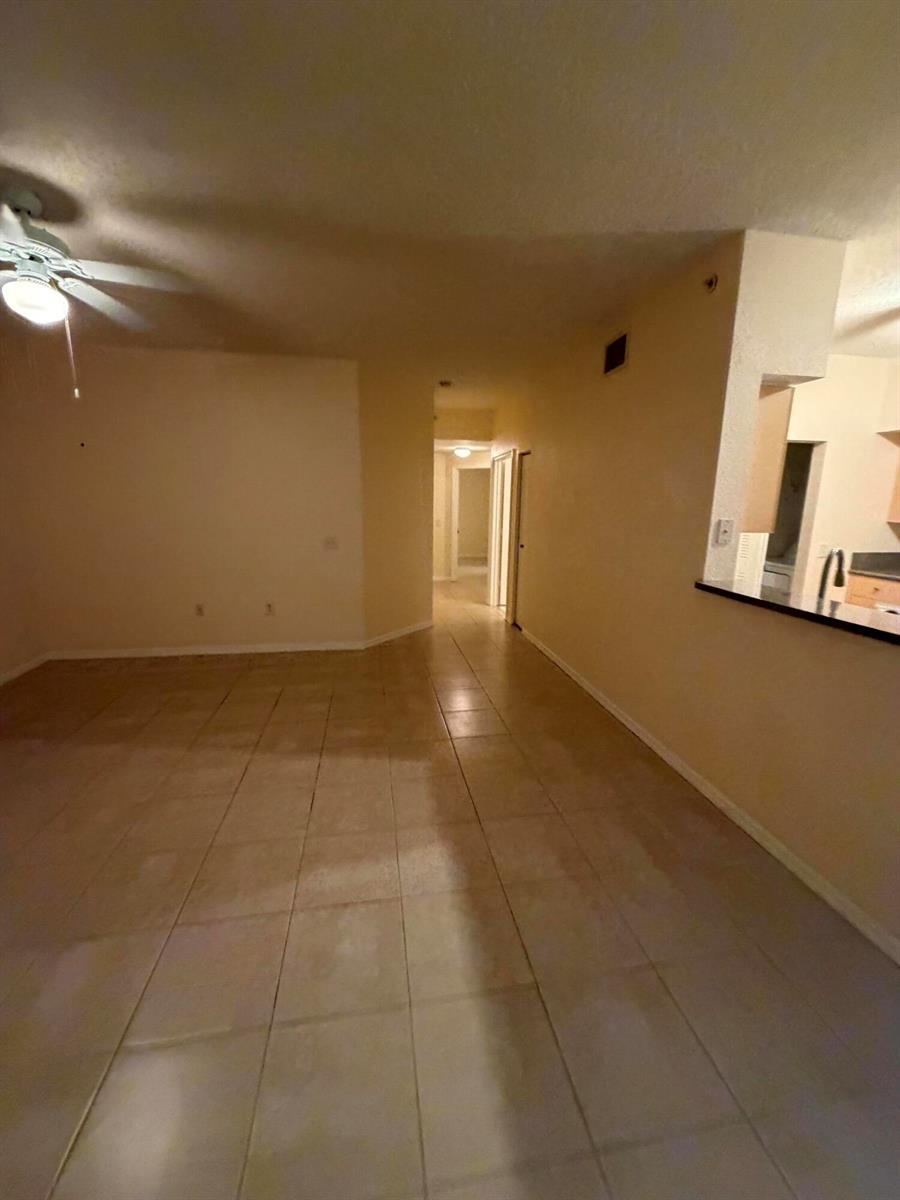 350 Crestwood Circle # 308, Royal Palm Beach FL 33411 photo 3