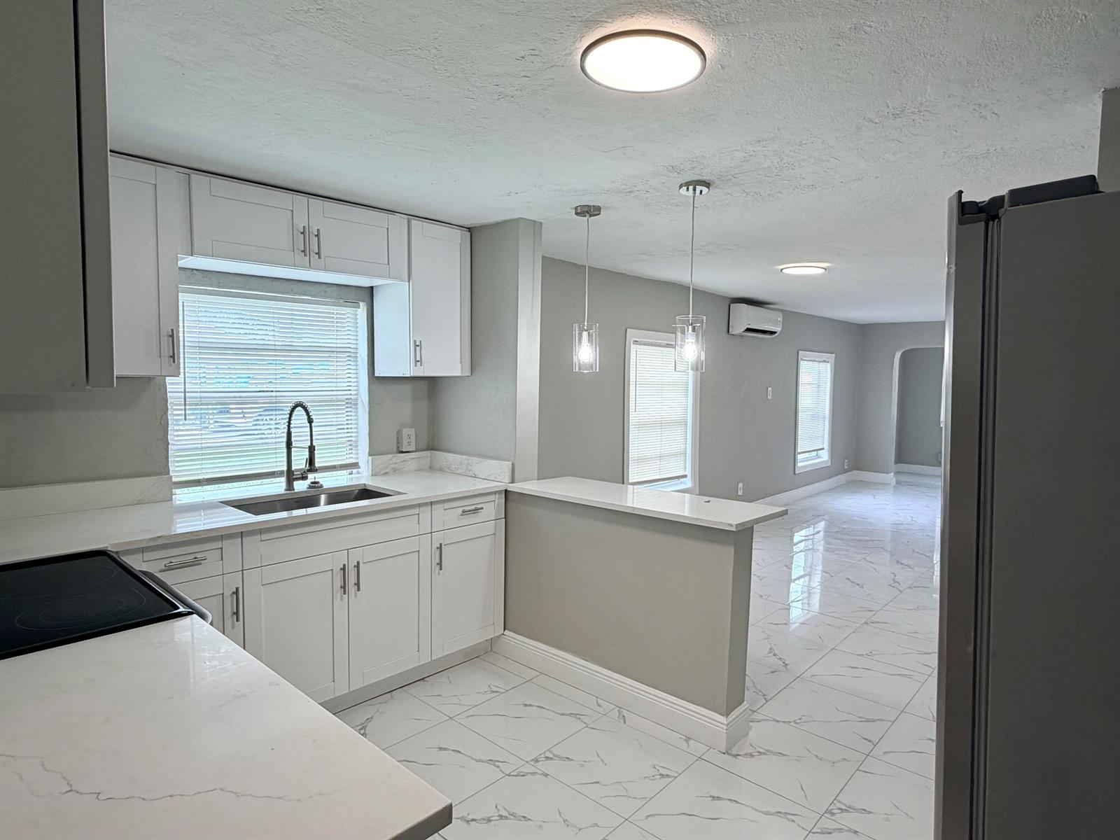 605 NW 9TH Avenue, Pompano Beach FL 33311 photo 3