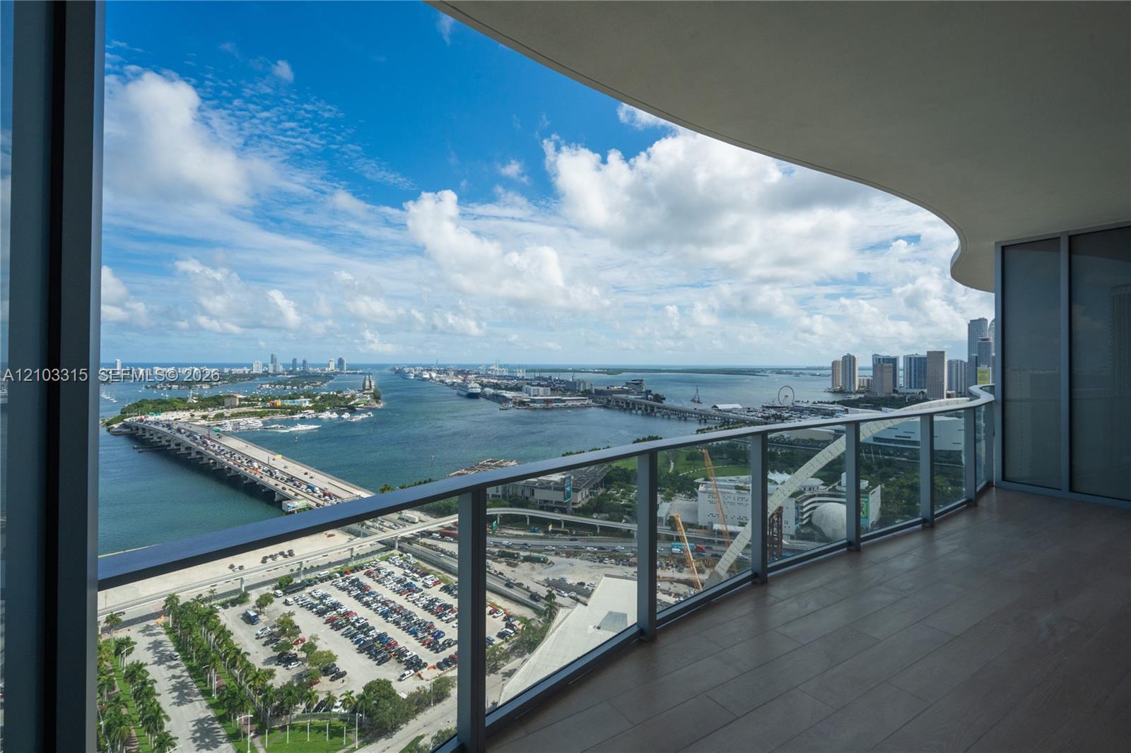 1400 Biscayne Blvd # 3403, Miami FL 33132 photo 2