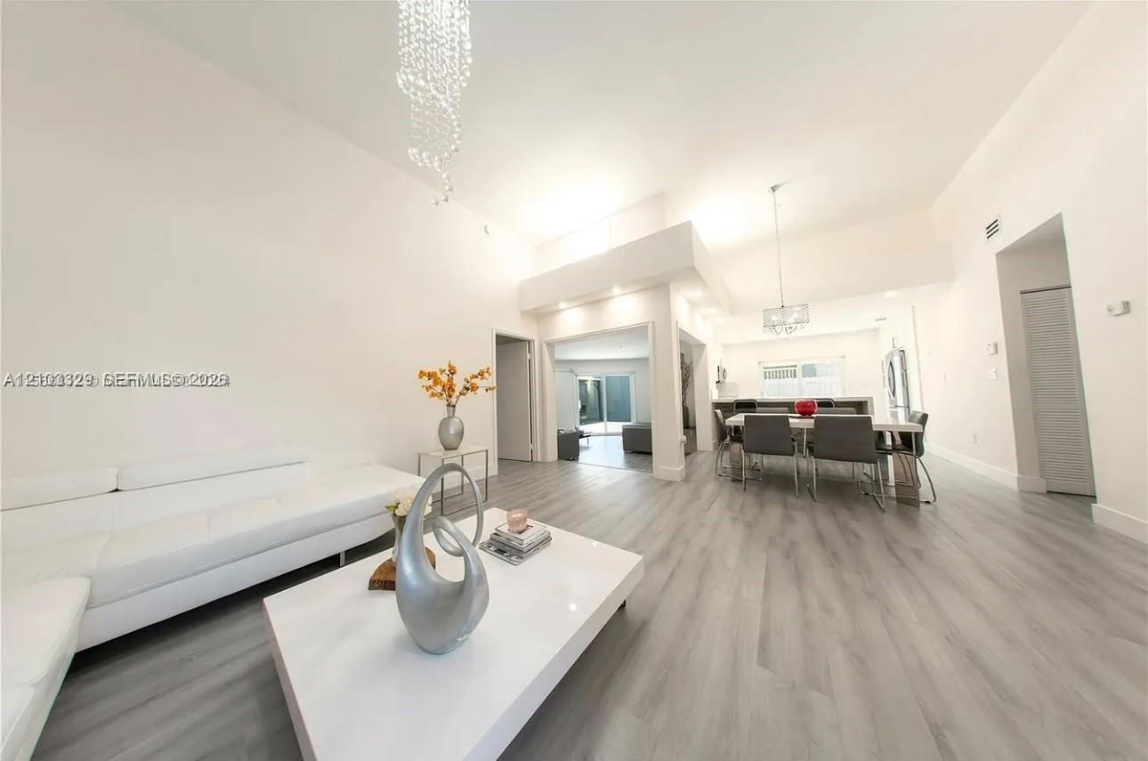 667 NW 124th Ave, Miami FL 33182 photo 3
