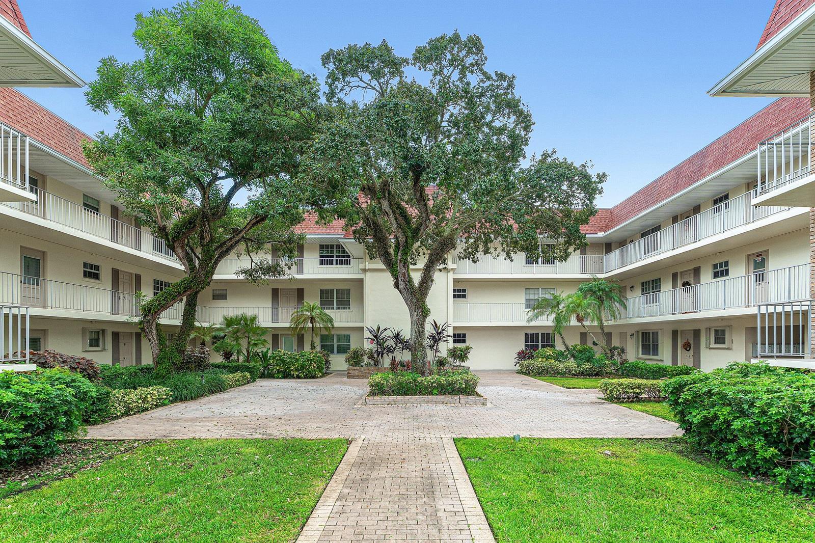 5510 TAMBERLANE Circle # 247, Palm Beach Gardens FL 33418 photo 2