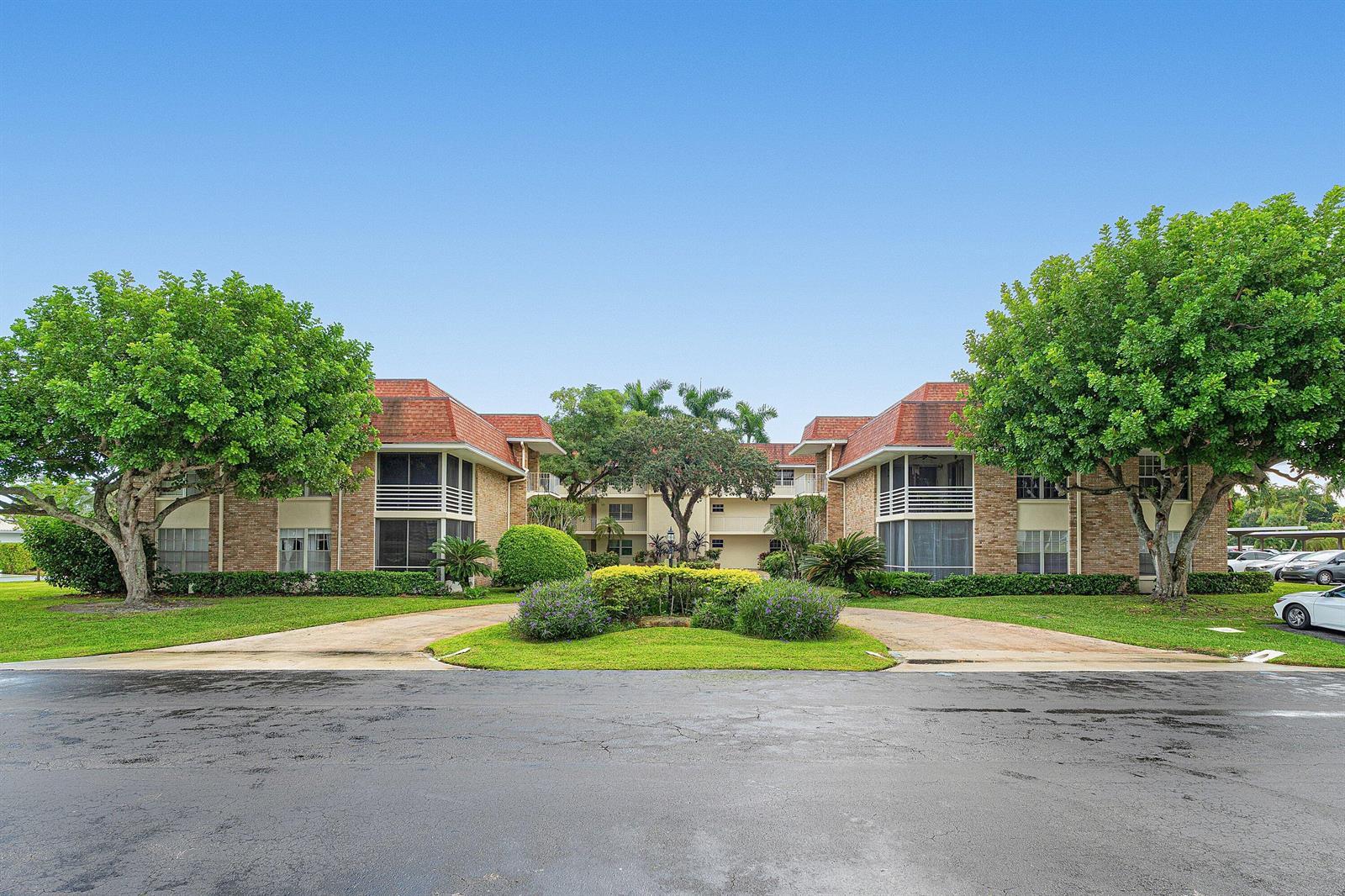 5510 TAMBERLANE Circle # 247, Palm Beach Gardens FL 33418