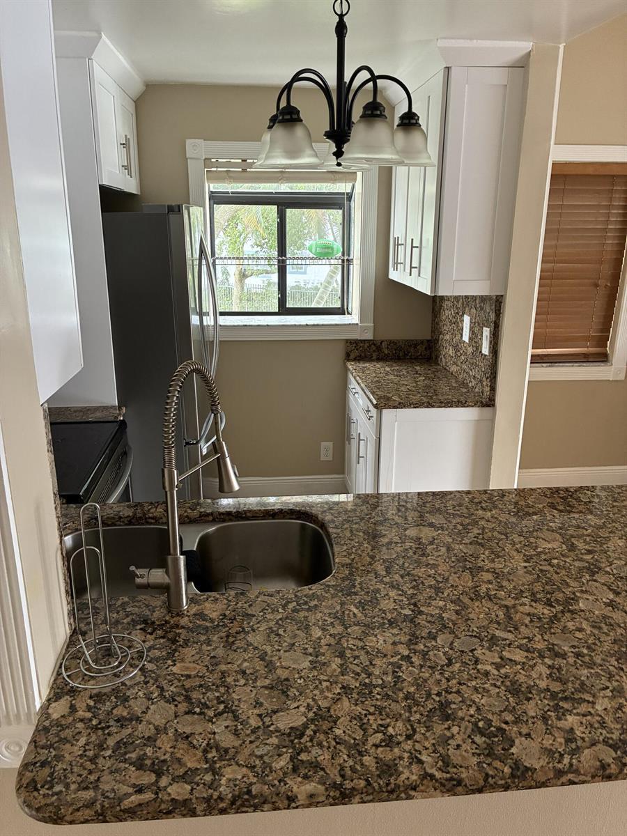 2749 S OAKLAND FOREST Drive S # 203, Oakland Park FL 33309 photo 4
