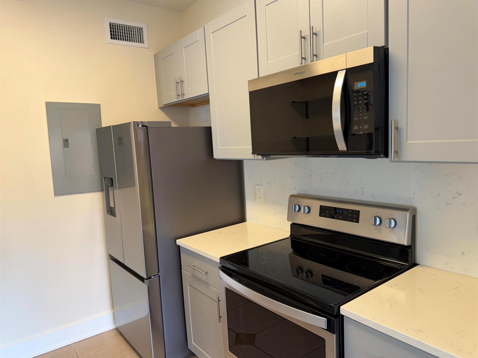 1000 Scotia Drive # 102, Hypoluxo FL 33462 photo 4