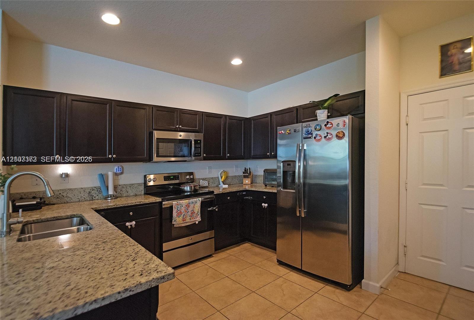 532 SE 34th Ter, Homestead FL 33033 photo 3