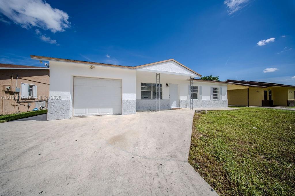405 SW 78th Ter, North Lauderdale FL 33068 photo 4