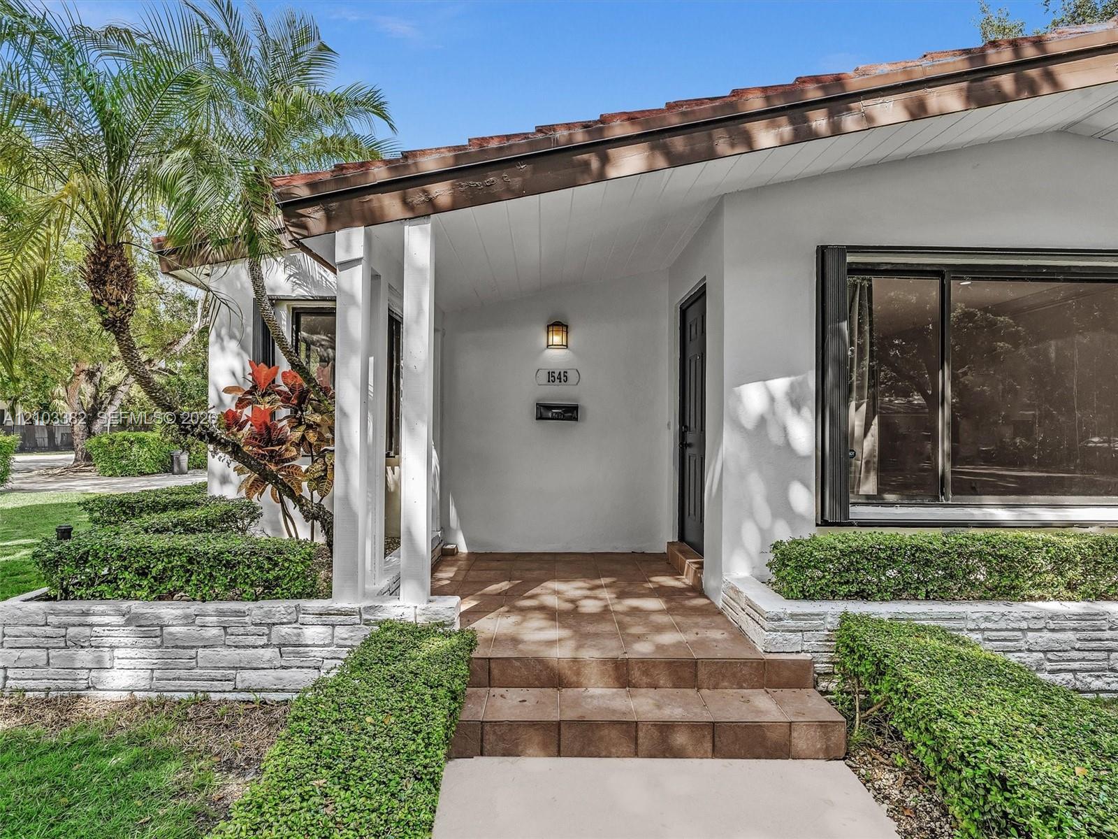 1545 Mantua Ave, Coral Gables FL 33146 photo 4