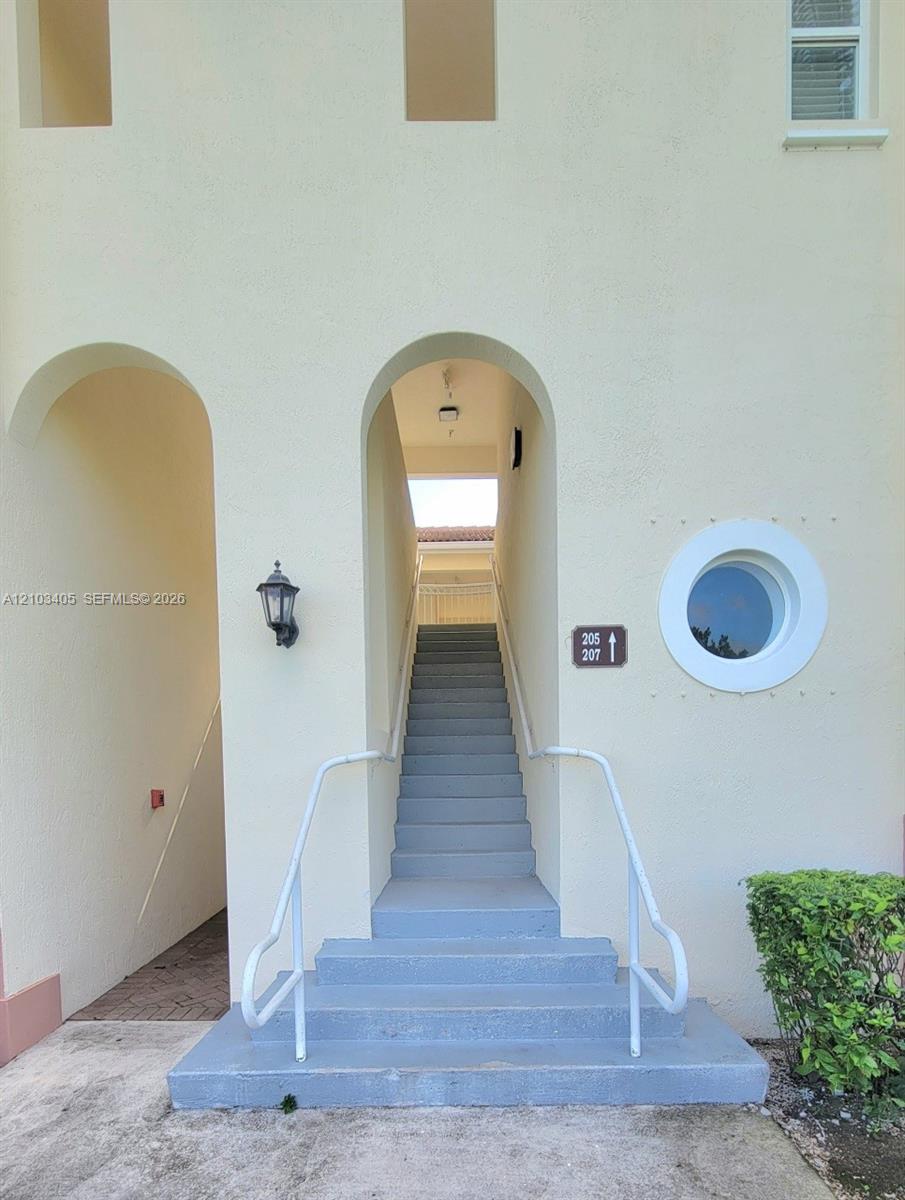 10022 NW 7th St # 205, Miami FL 33172 photo 4