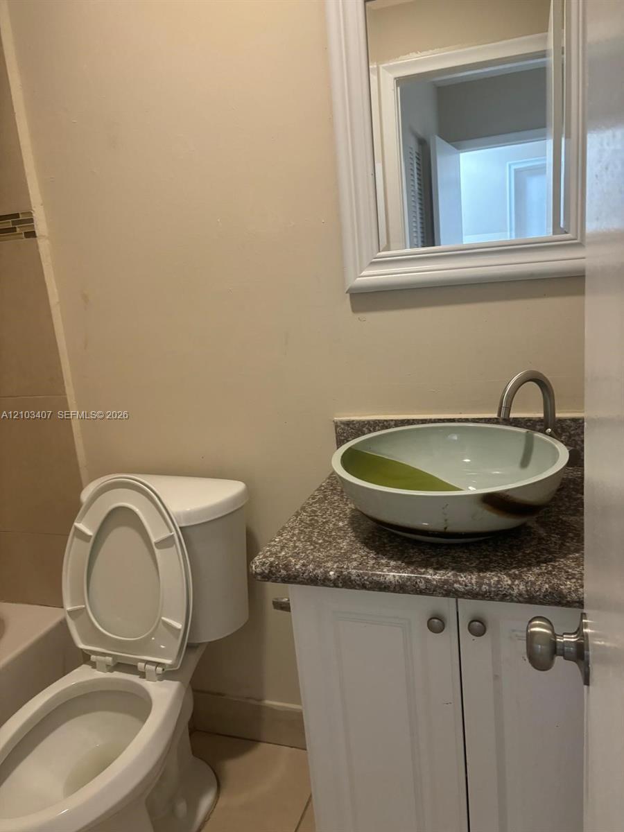 5658 W 25th Ct # 5658, Hialeah FL 33016