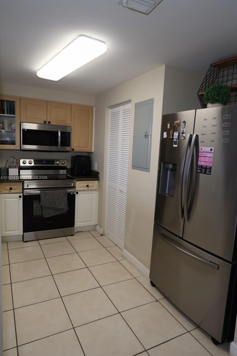 1 Glen Royal Pkwy # 1004, Miami FL 33125 photo 5