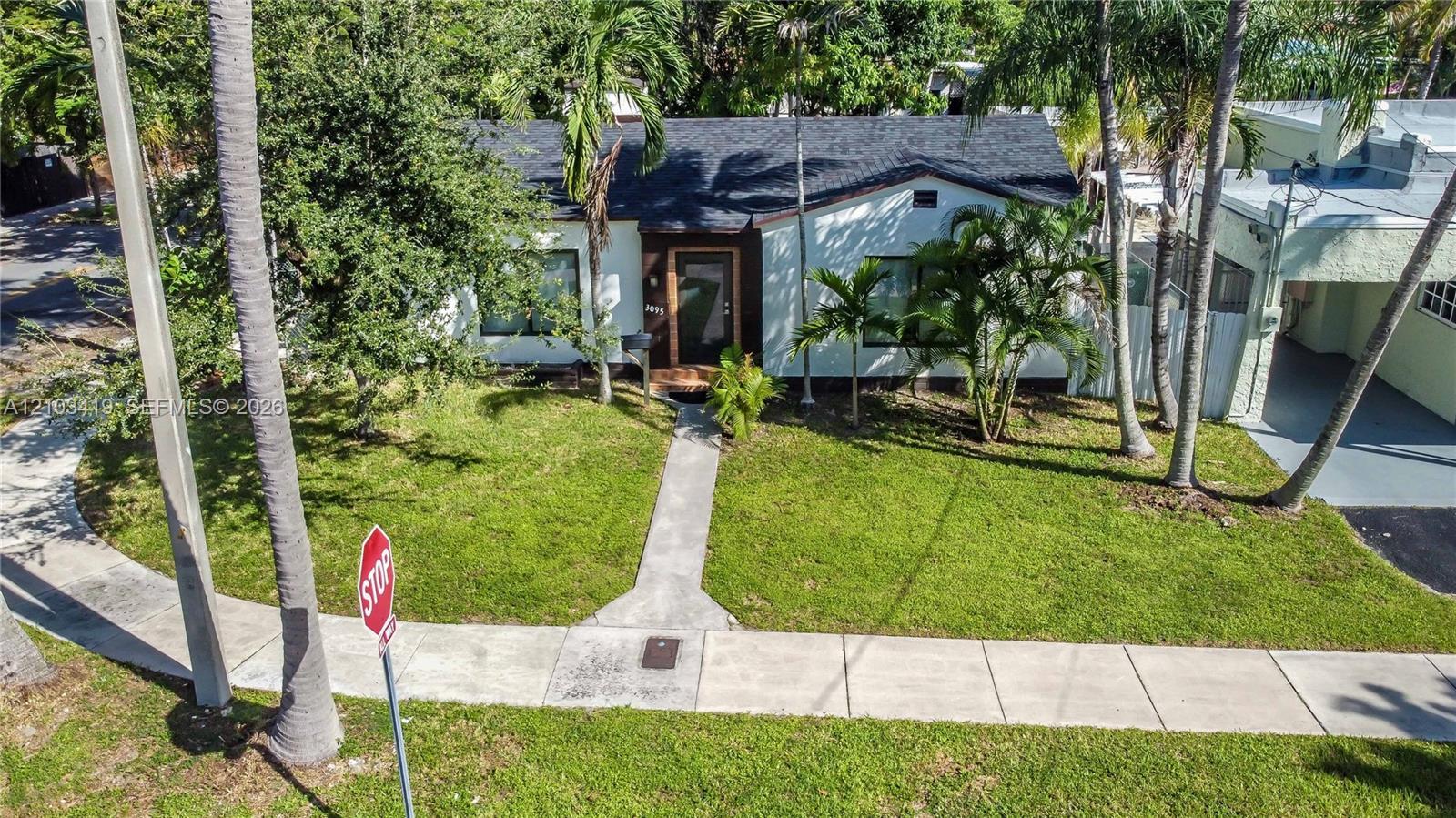 3095 NW 3rd St, Miami FL 33125 photo 4