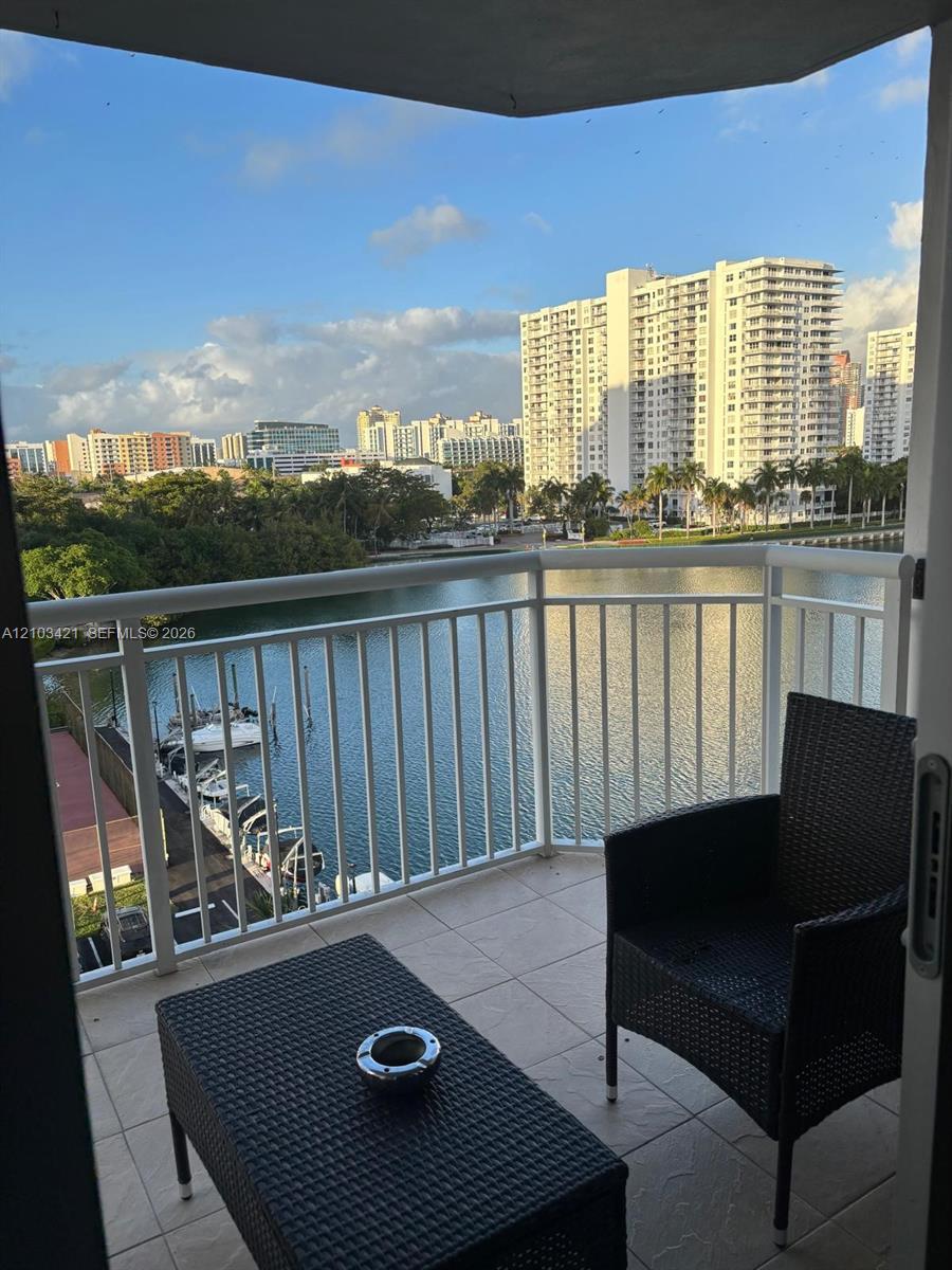 18081 Biscayne Blvd # 702, Aventura FL 33160 photo 3