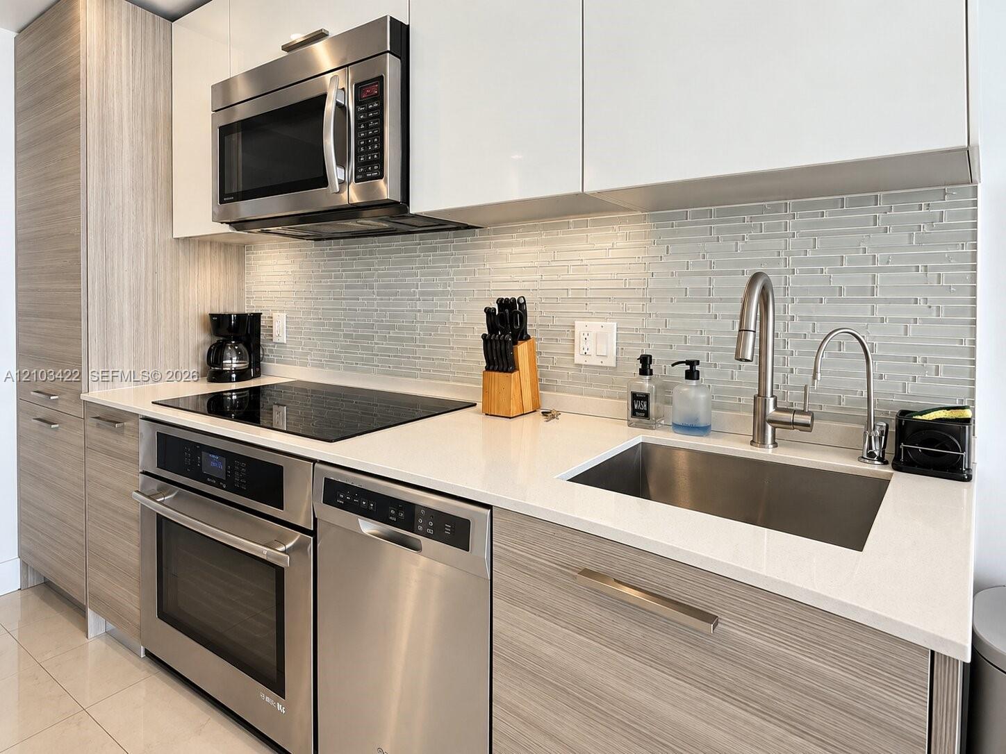 1300 Brickell Bay Dr # 2112, Miami FL 33131 photo 4
