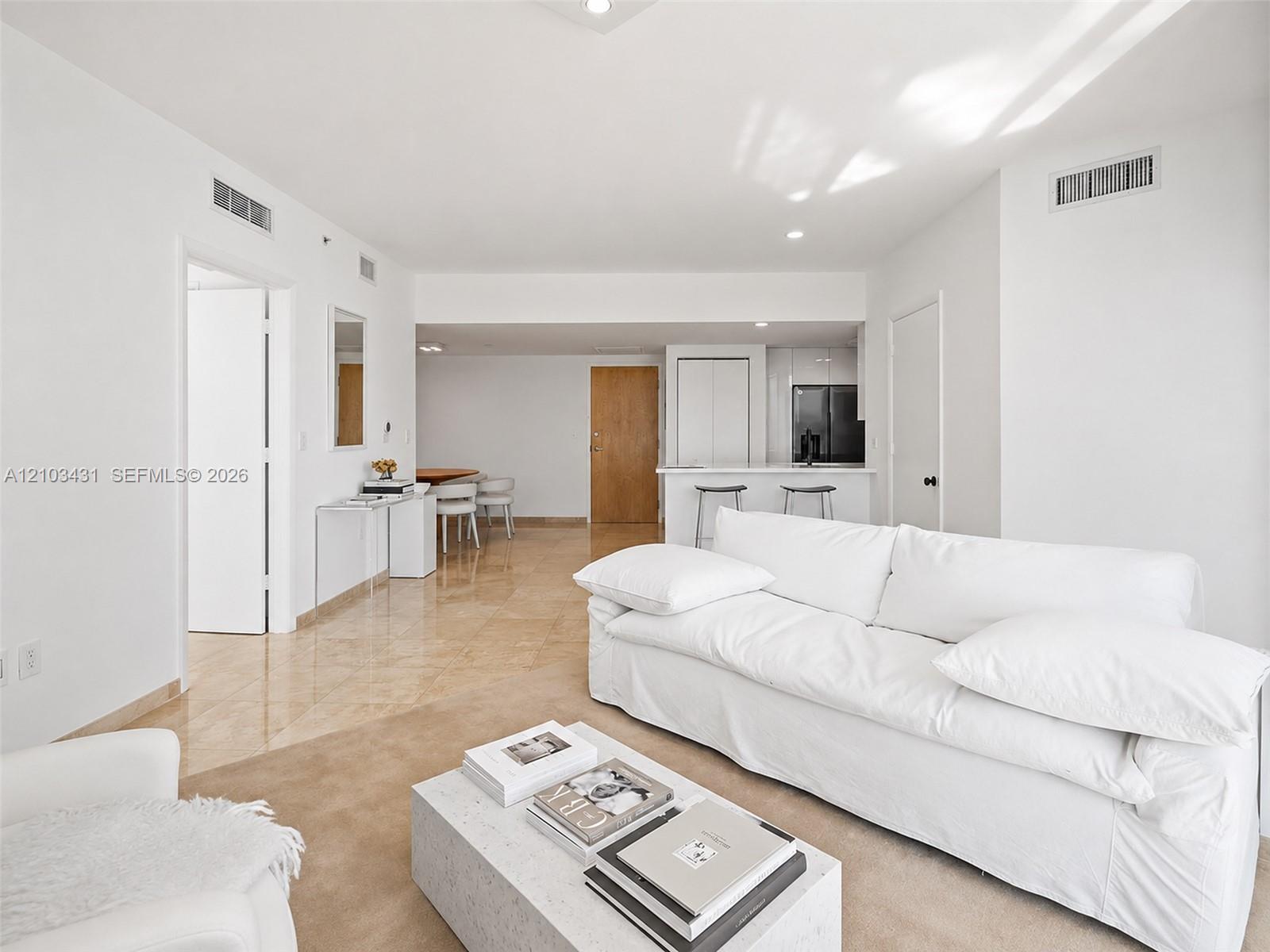 350 S Miami Ave # 2304, Miami FL 33130 photo 2