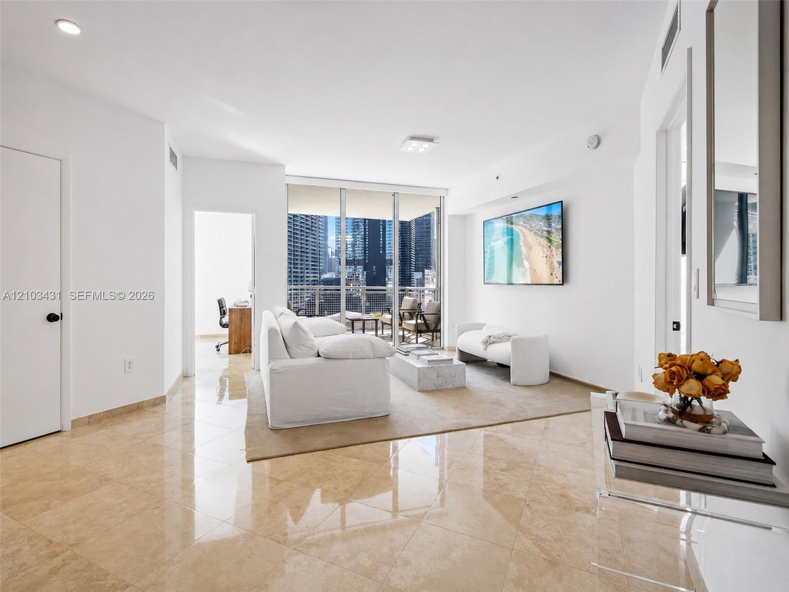 350 S Miami Ave # 2304, Miami FL 33130 photo 3