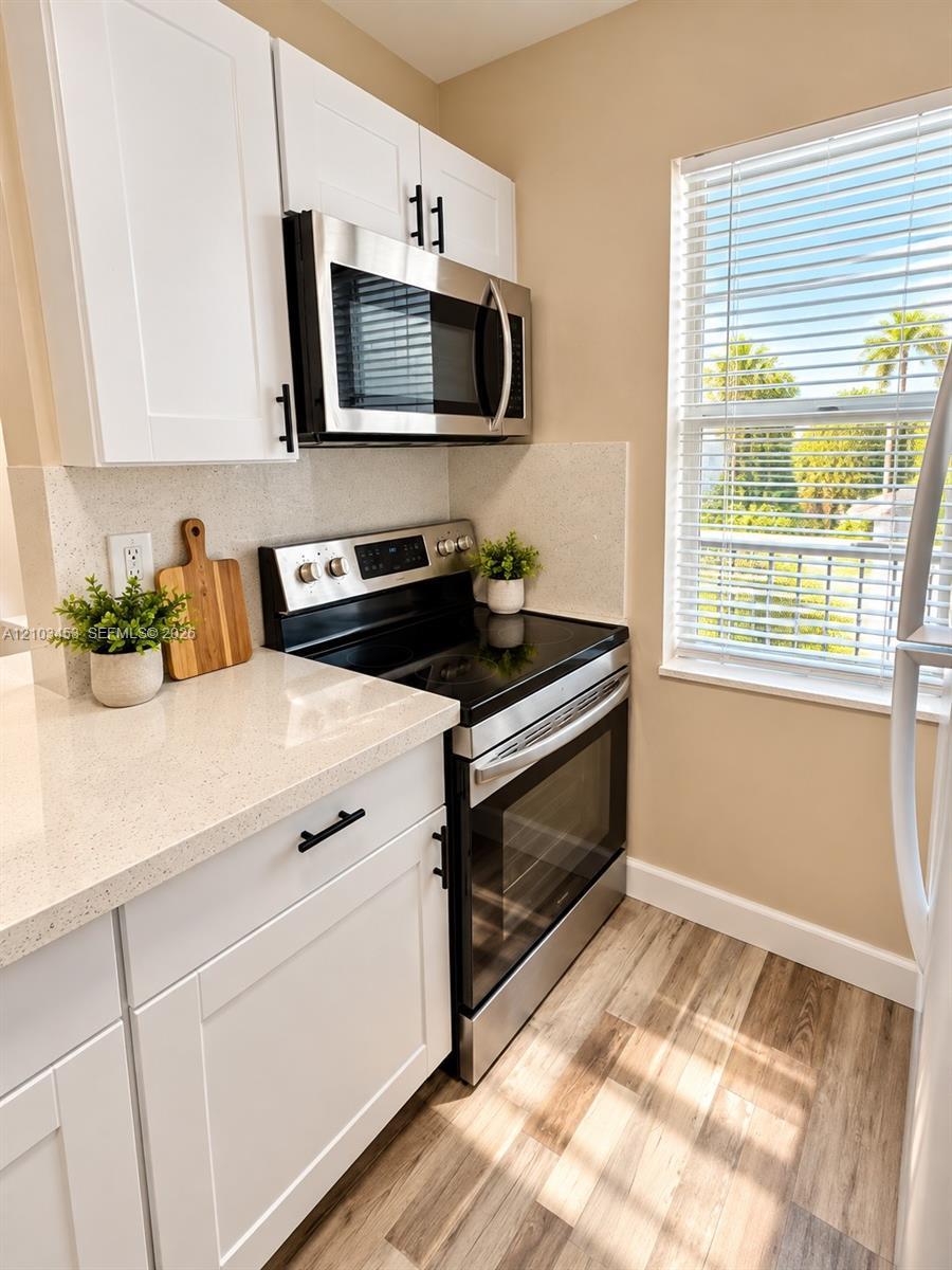 2225 Polk St # 4B, Hollywood FL 33020 photo 4