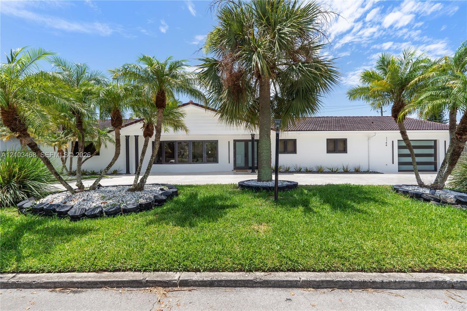 1144 Adams St, Hollywood FL 33019