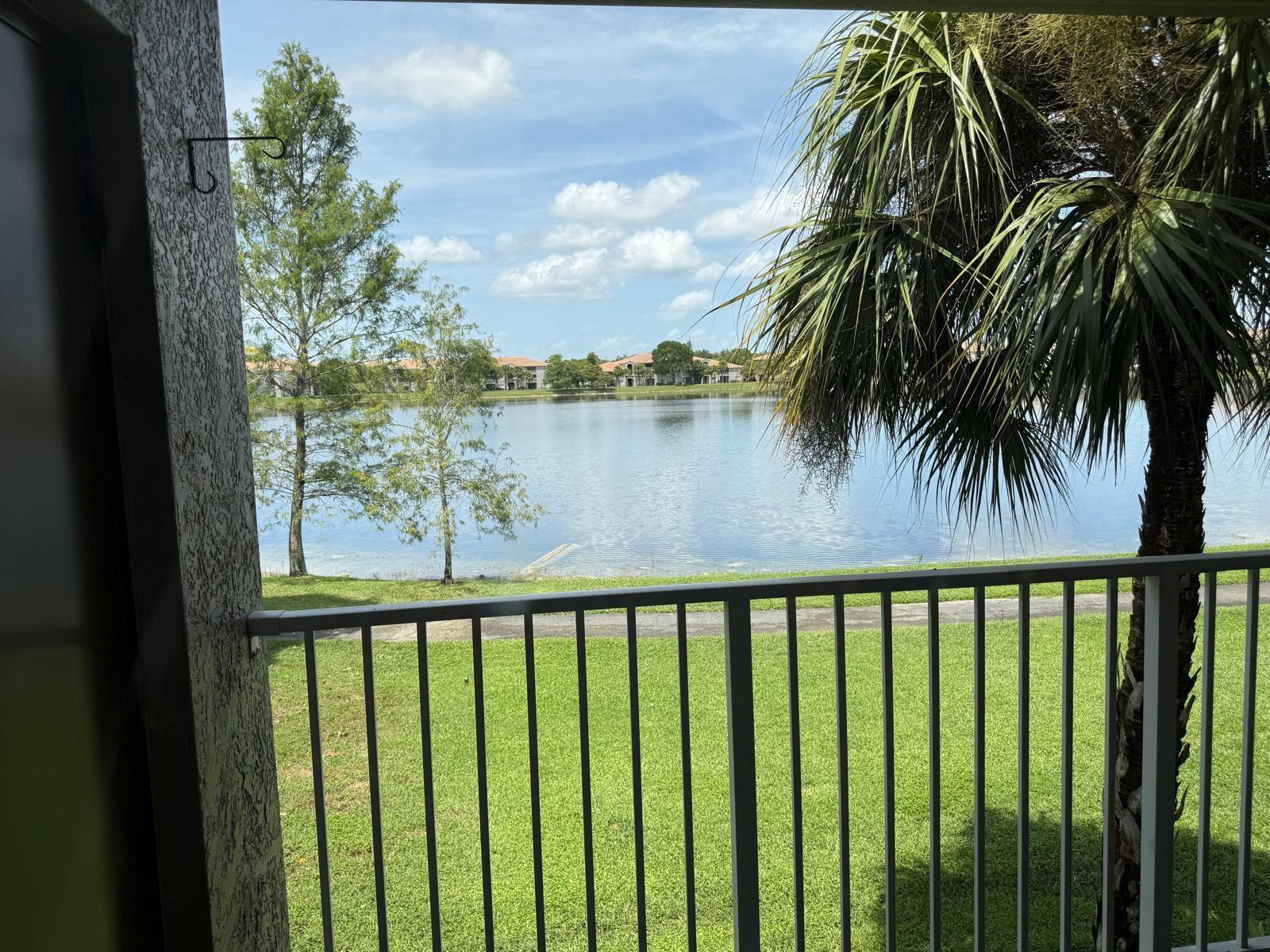 5061 WILES Road # 202, Coconut Creek FL 33073