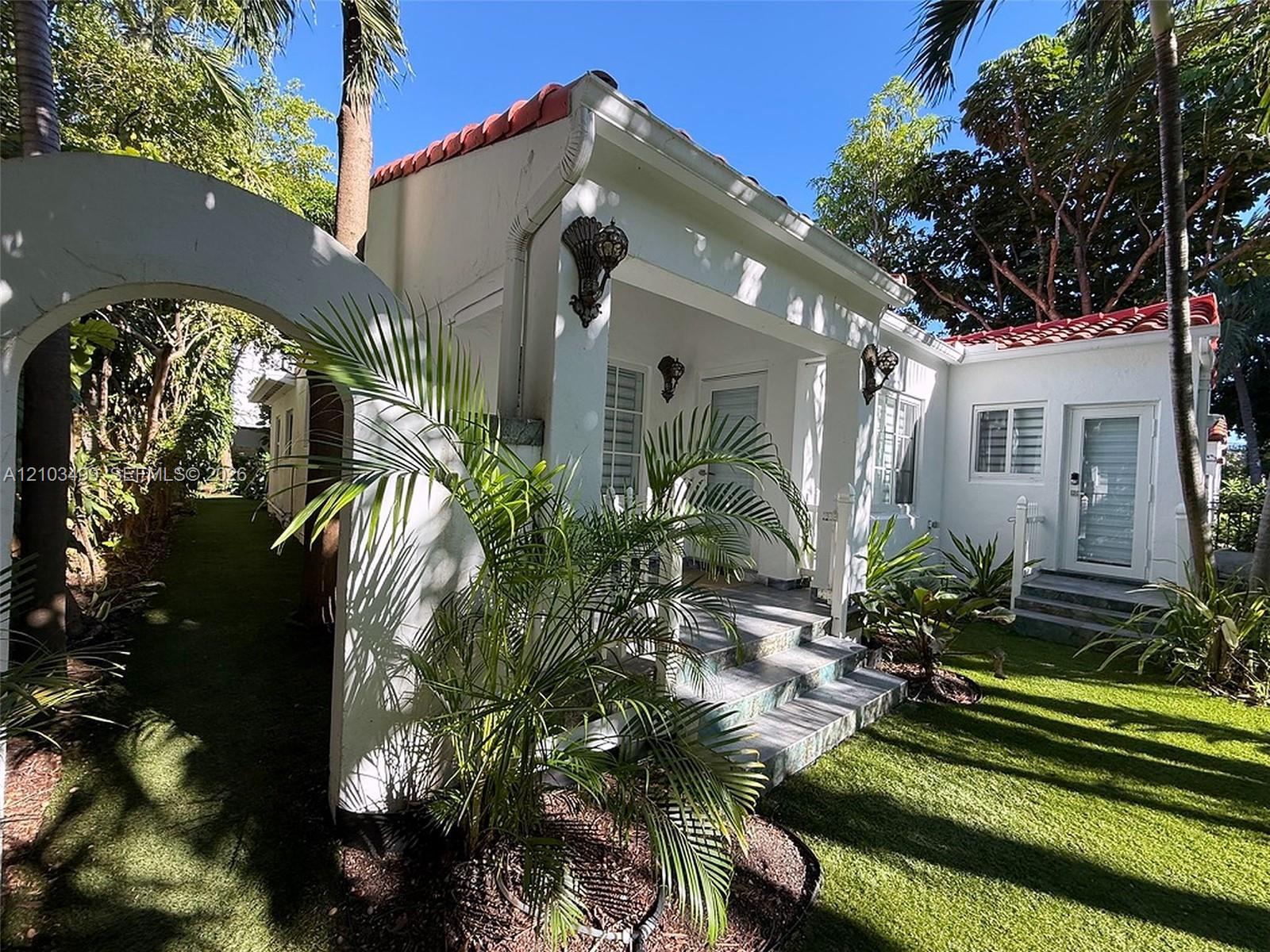 719 Lenox Ave, Miami Beach FL 33139 photo 5