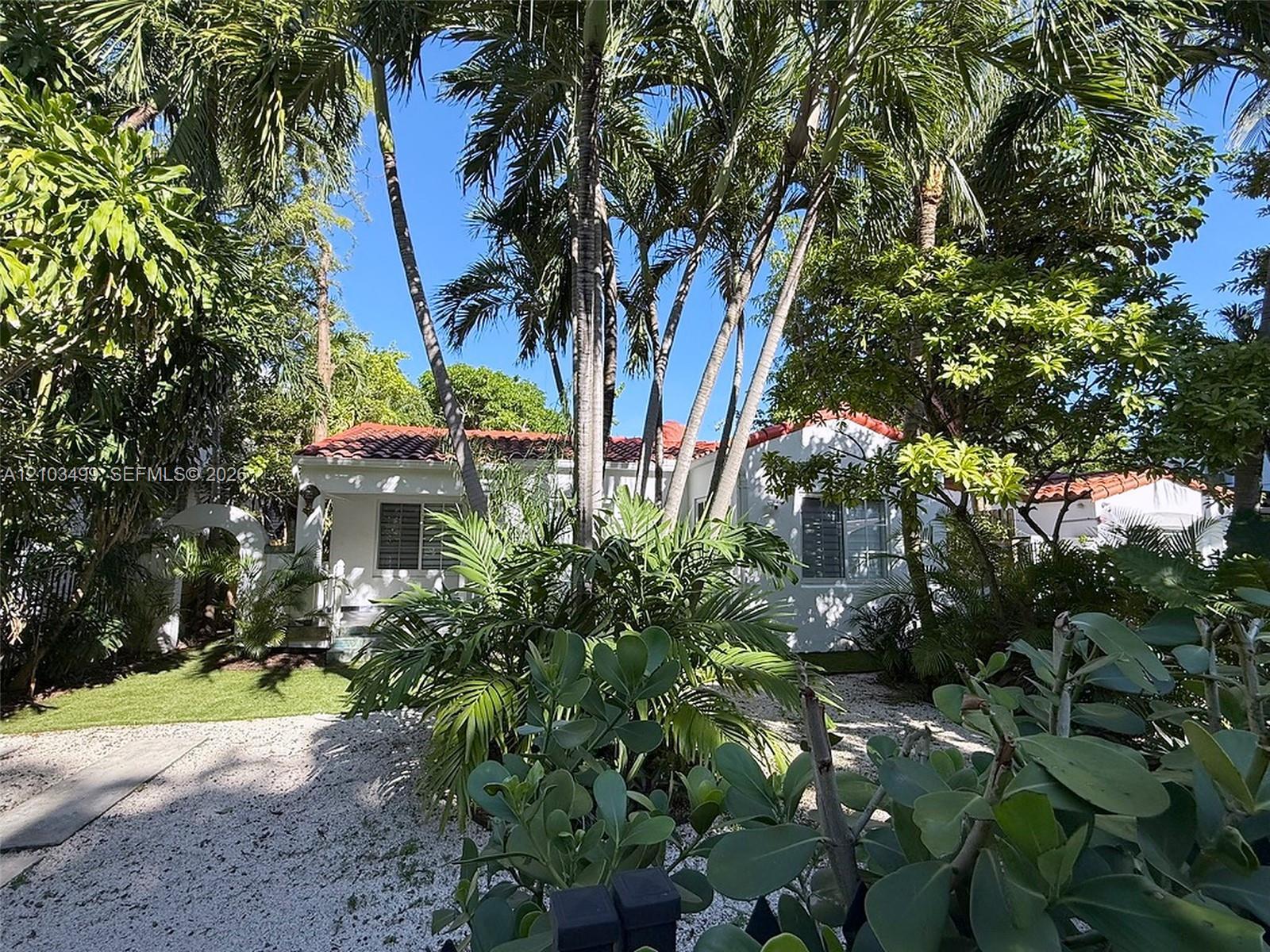 719 Lenox Ave, Miami Beach FL 33139 photo 4