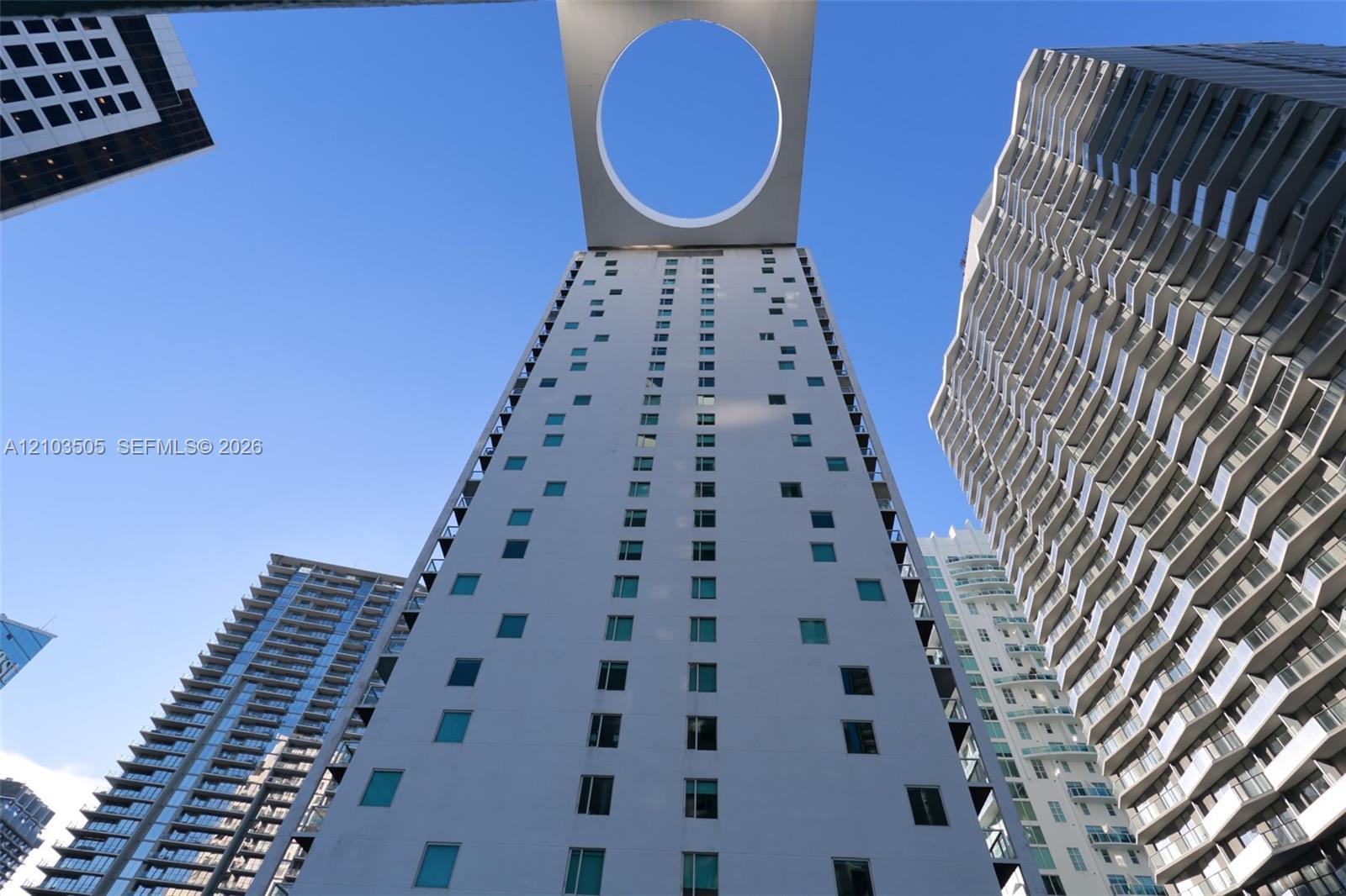 500 Brickell Ave # 1607, Miami FL 33131 photo 2