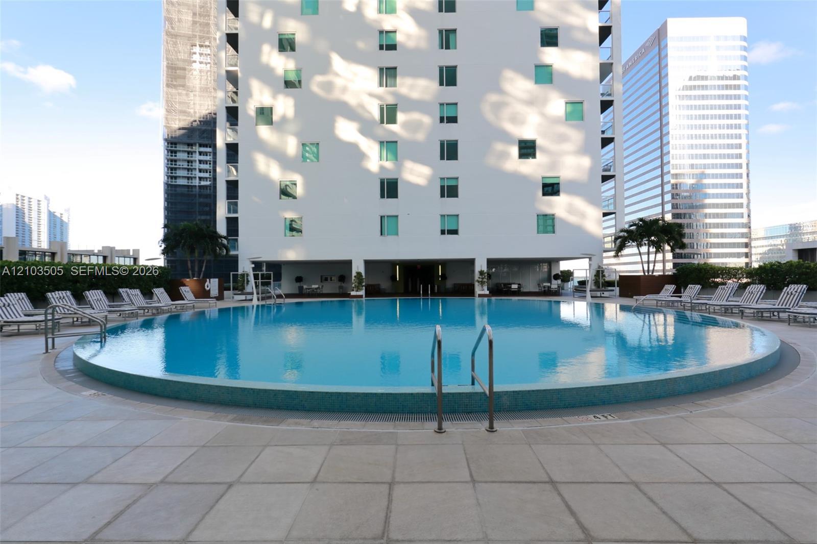500 Brickell Ave # 1607, Miami FL 33131 photo 4