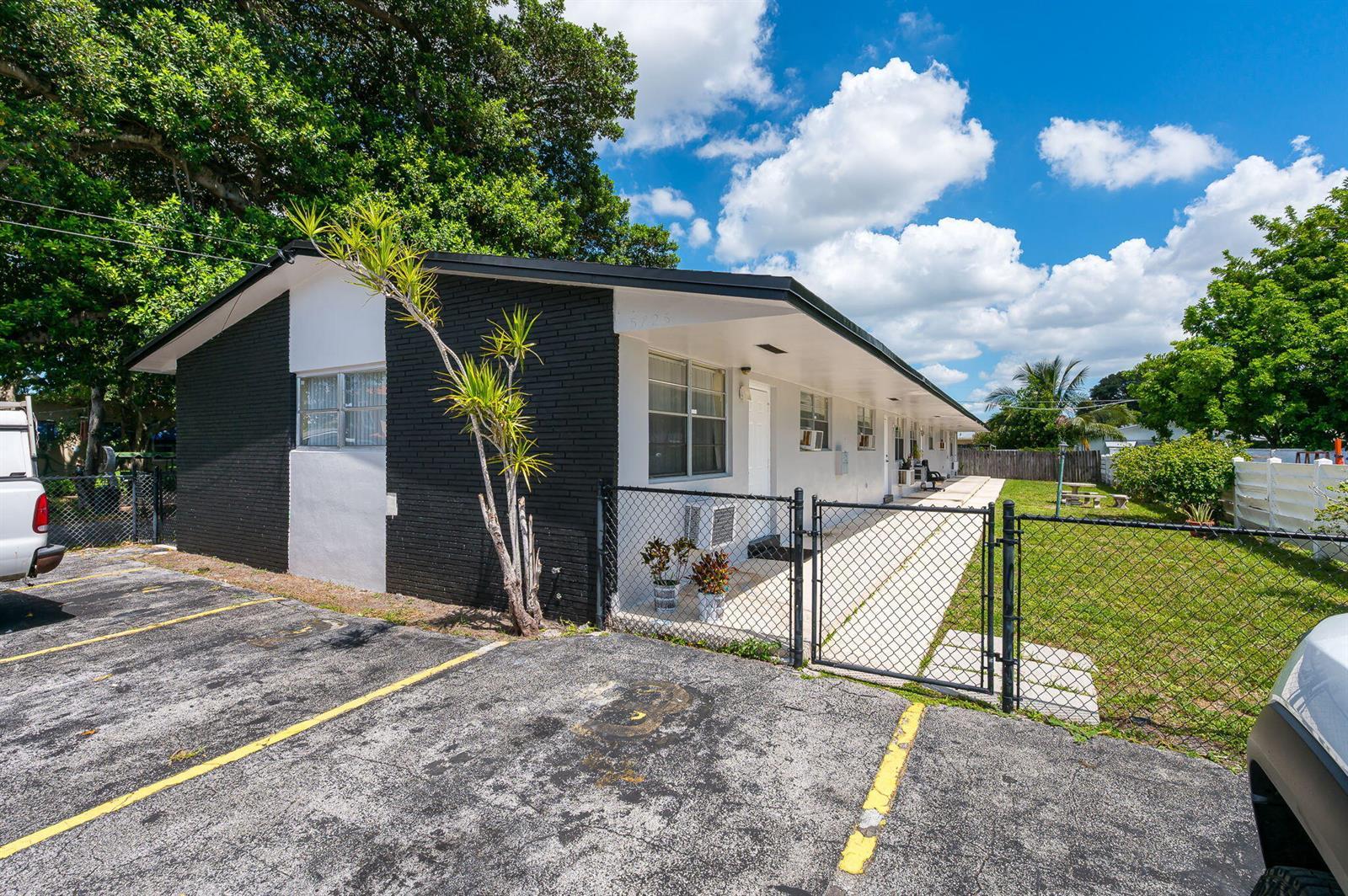 5725 Tyler Street # 4, Hollywood FL 33021