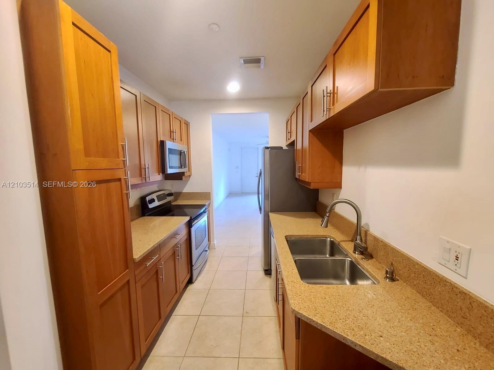 300 SW 14th Ave # 300, Fort Lauderdale FL 33312 photo 3