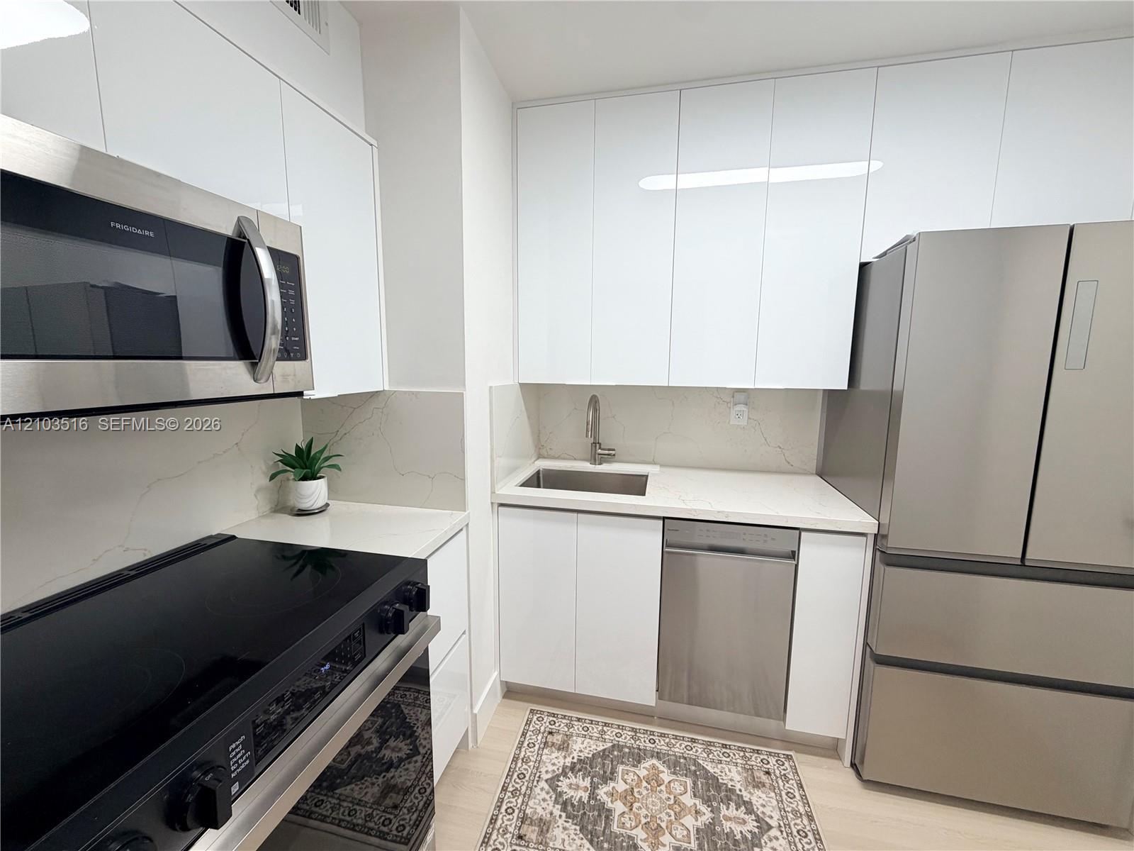 2899 Collins Ave # 931, Miami Beach FL 33140 photo 5