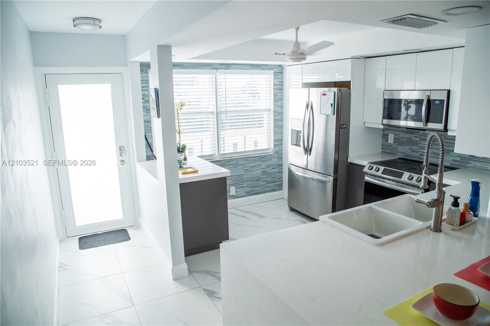 Coconut Creek, FL 33066 photo 2